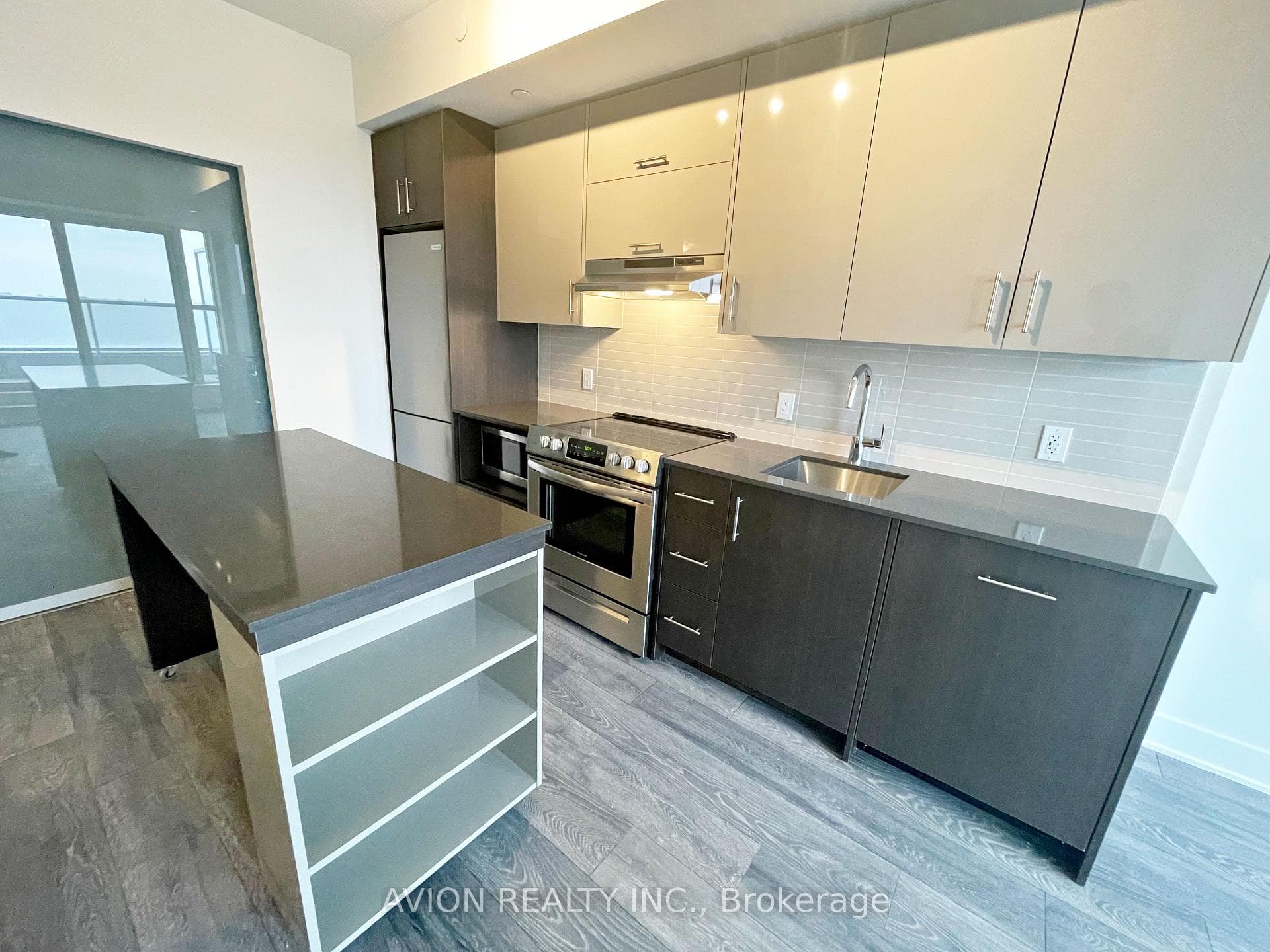 188 Fairview Mall Drive Unit 618, Hillcrest Village / Bayview Village, ON M2J 4T1 - Photo 1