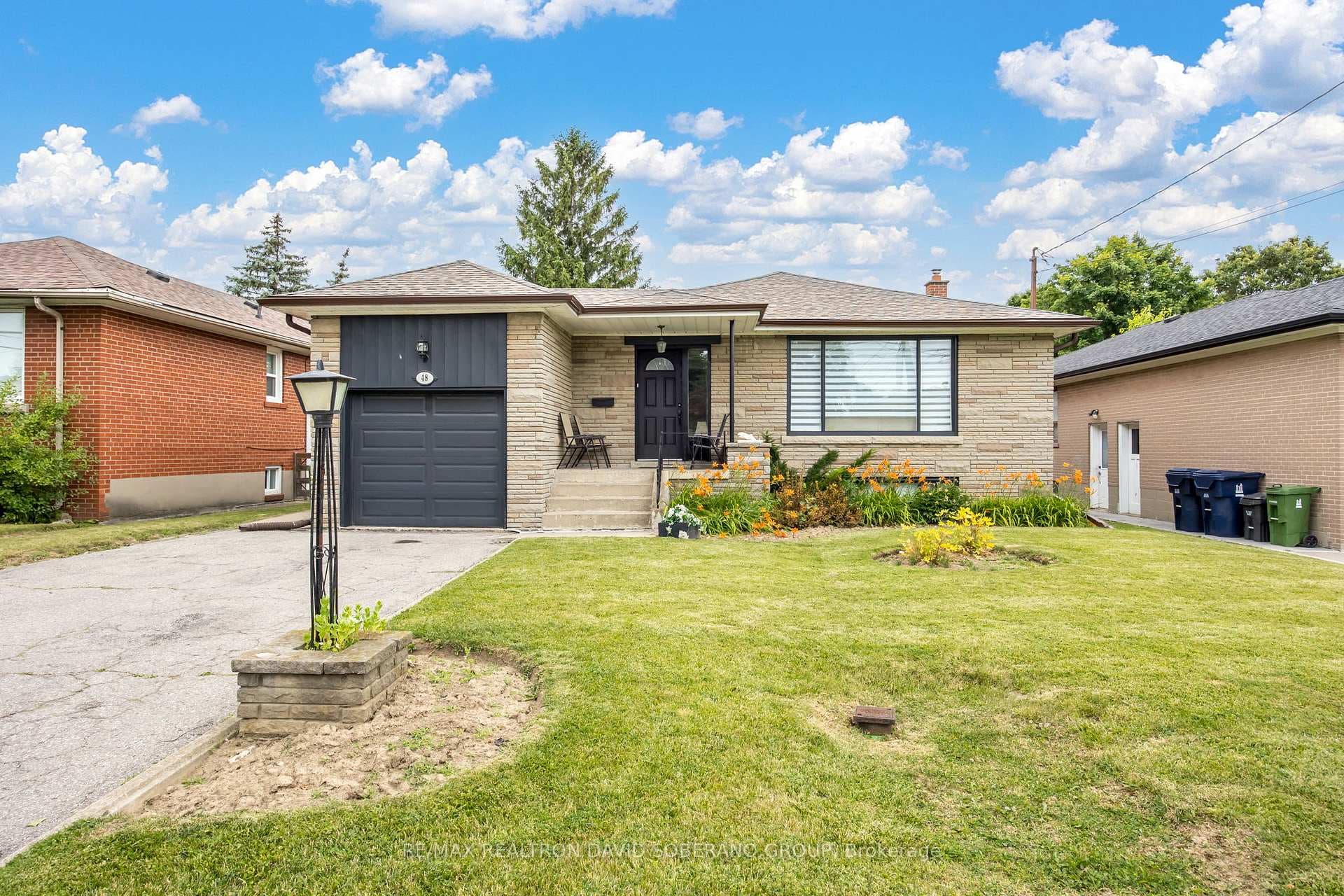 48 Barksdale Avenue, North York (Bathurst Manor / Clanton Park), ON M3H 4S5 - Photo 1