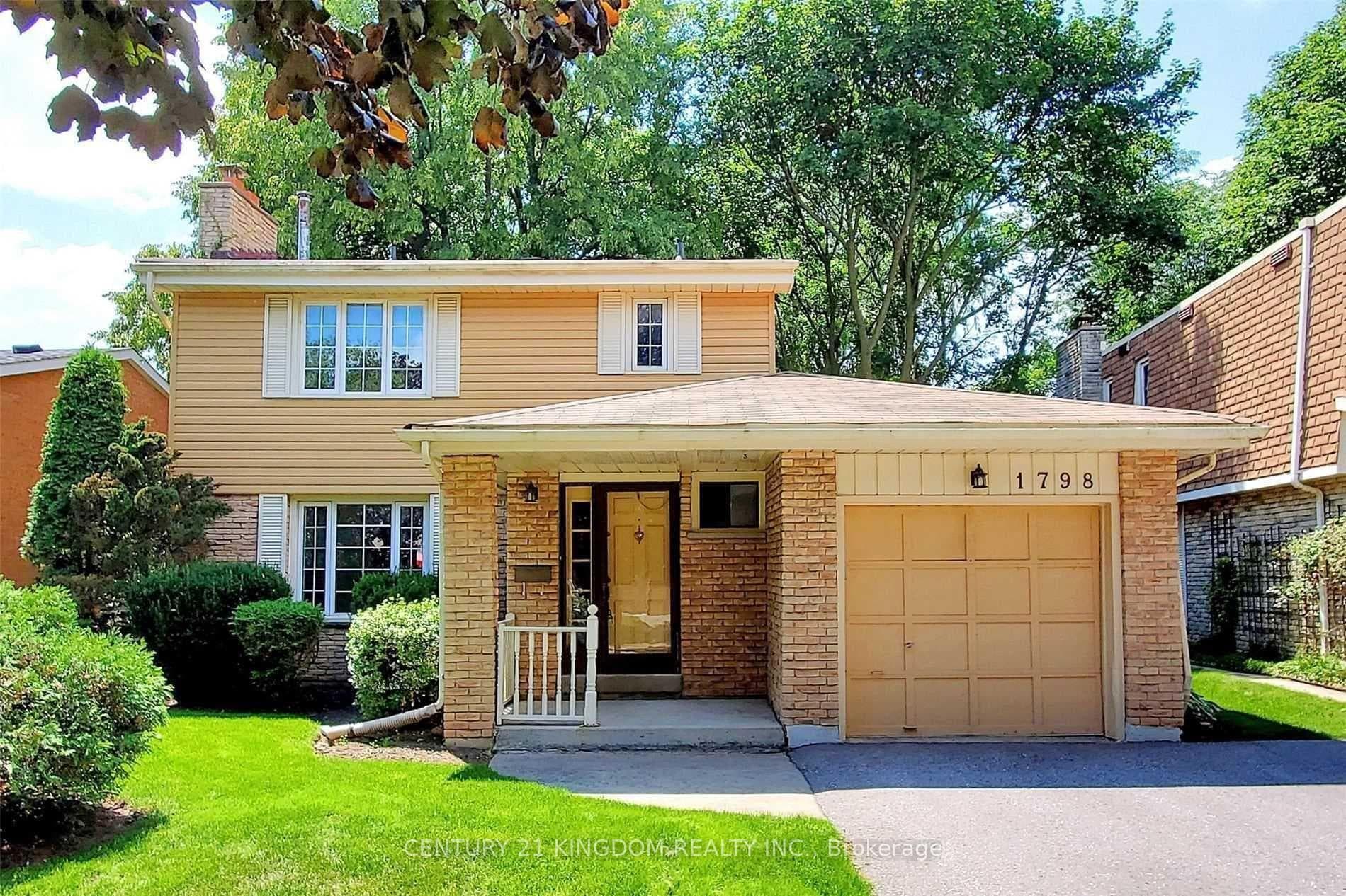 1798 Storrington Street Unit Bsmt, Pickering, ON L1V 2Y5 - Photo 1