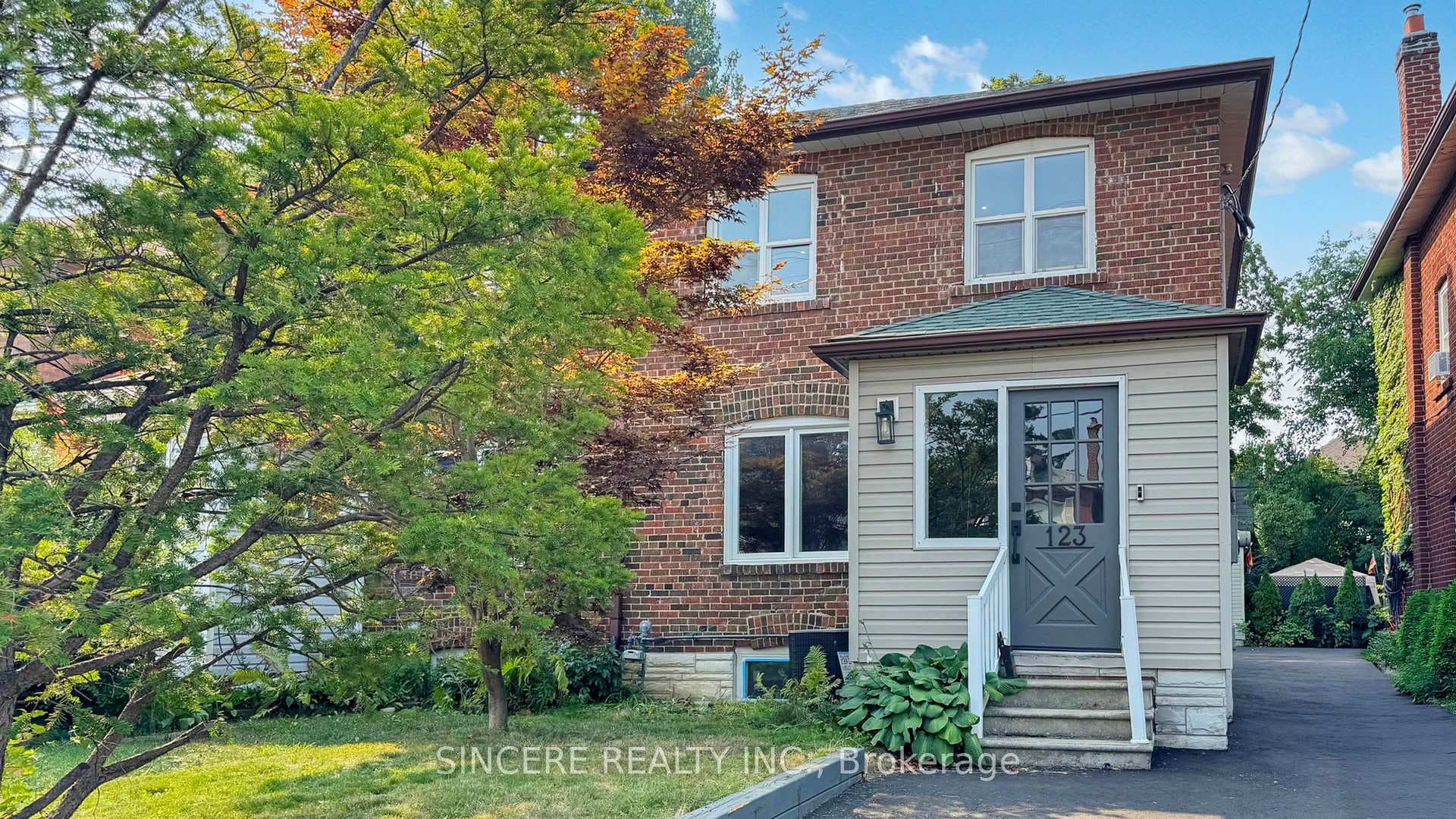123 Lawrence Avenue, Lawrence Park / Bedford Park, ON M5M 1A7 - Photo 1