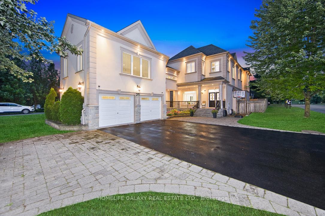 526 Rosebank Road, Pickering, ON L1W 2N5 - Photo 1