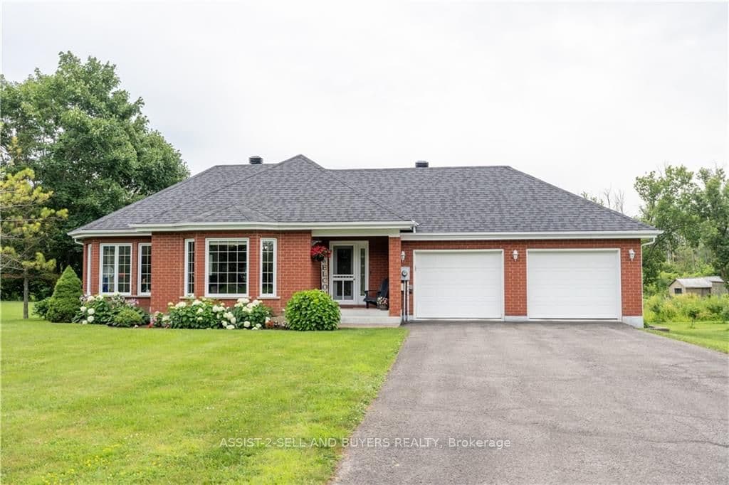 17260 COUNTY RD 18 Road, South Stormont, ON K0A 2A0 - Photo 1