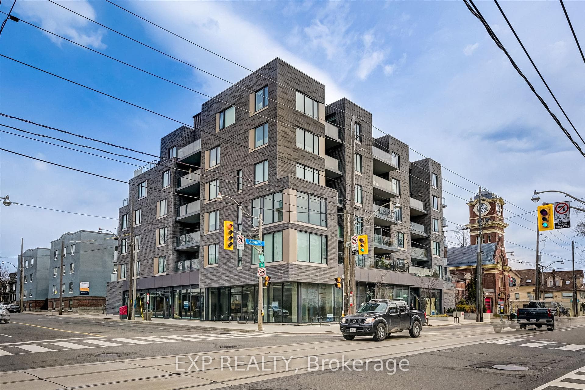 1888 Queen Street Unit 403, The Beaches / Upper Beaches, ON M4L 1H3 - Photo 1