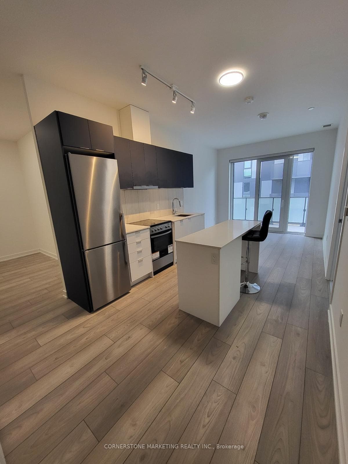 8 Tippett Road Unit 1013, North York (Bathurst Manor / Clanton Park), ON M3H 0E7 - Photo 1