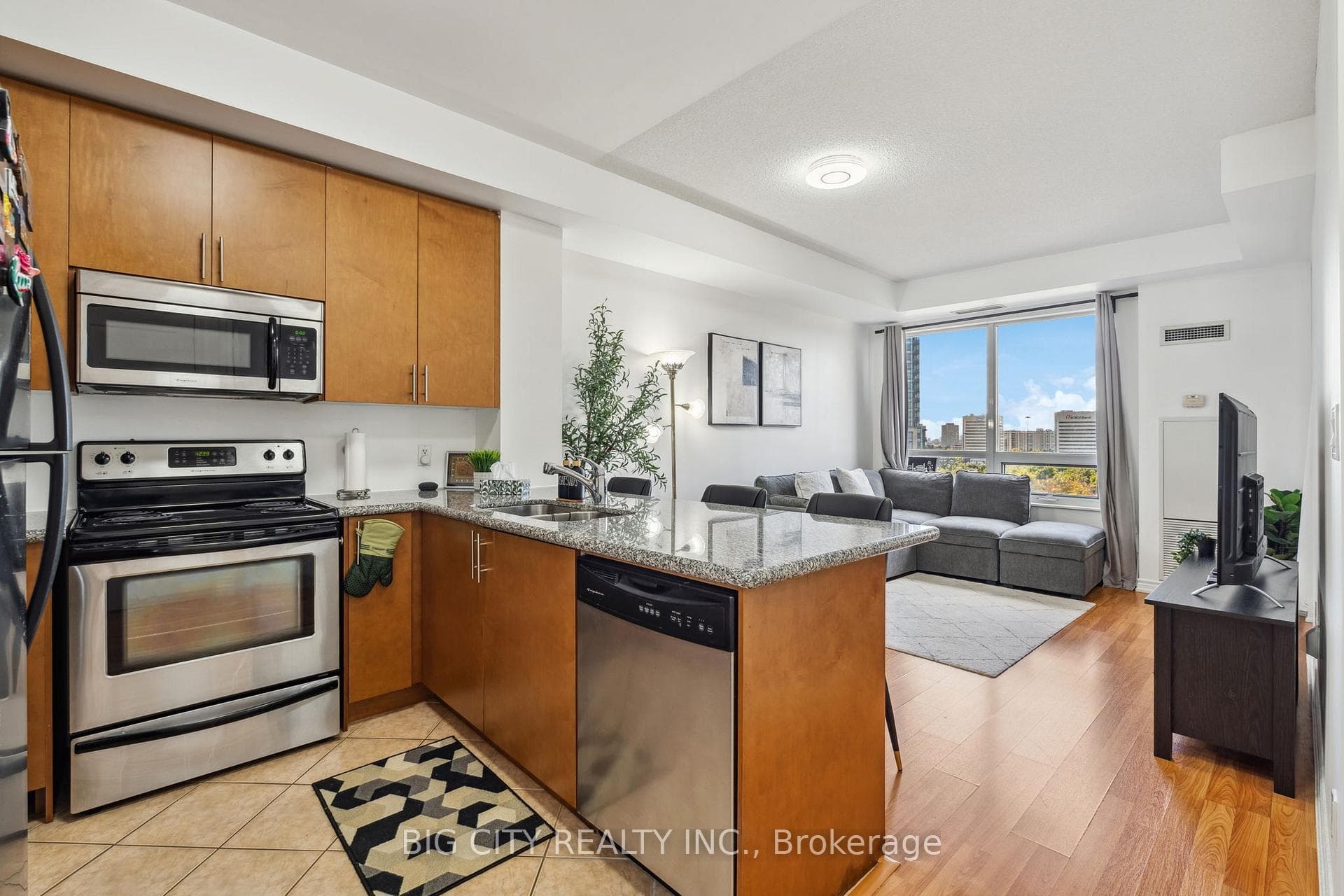 133 Wynford Drive Unit 805, Don Mills / Parkwoods / Victoria Village, ON M3C 0J5 - Photo 1