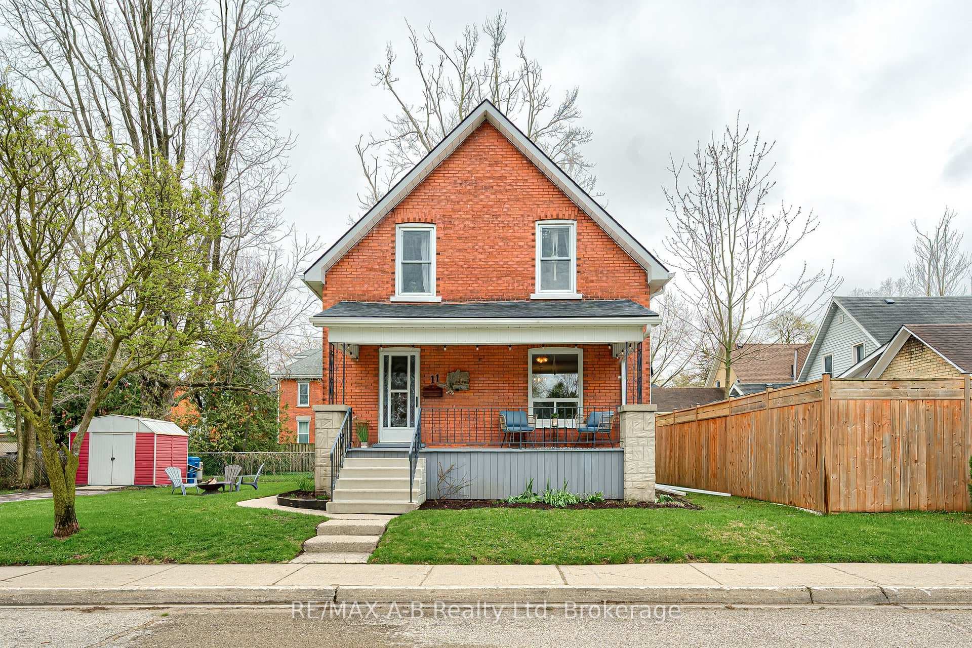 11 Brant Street, Stratford, ON N5A 3X1 - Photo 1