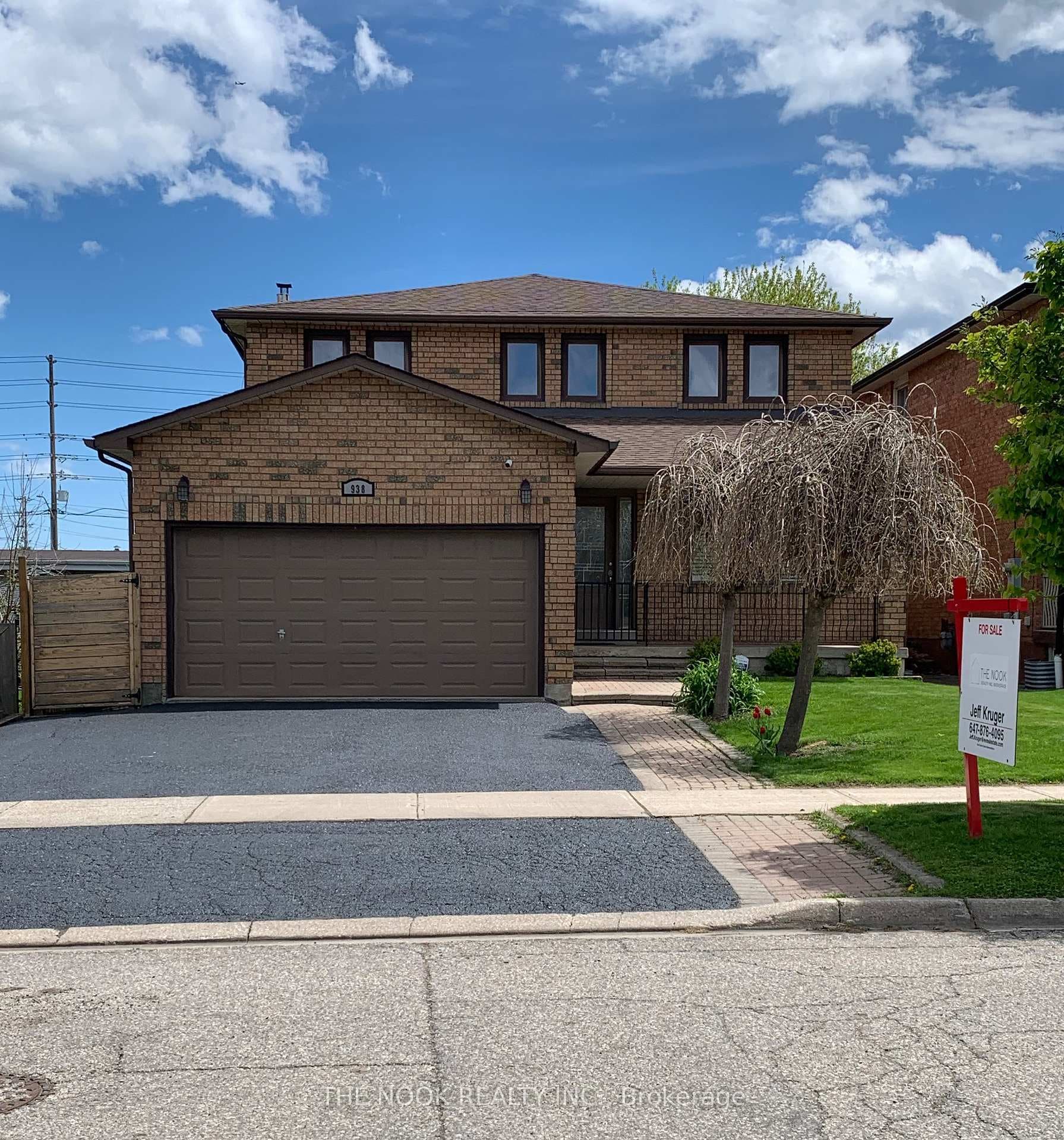938 Wetherby Lane, Mississauga, ON L4W 4S7 - Photo 1