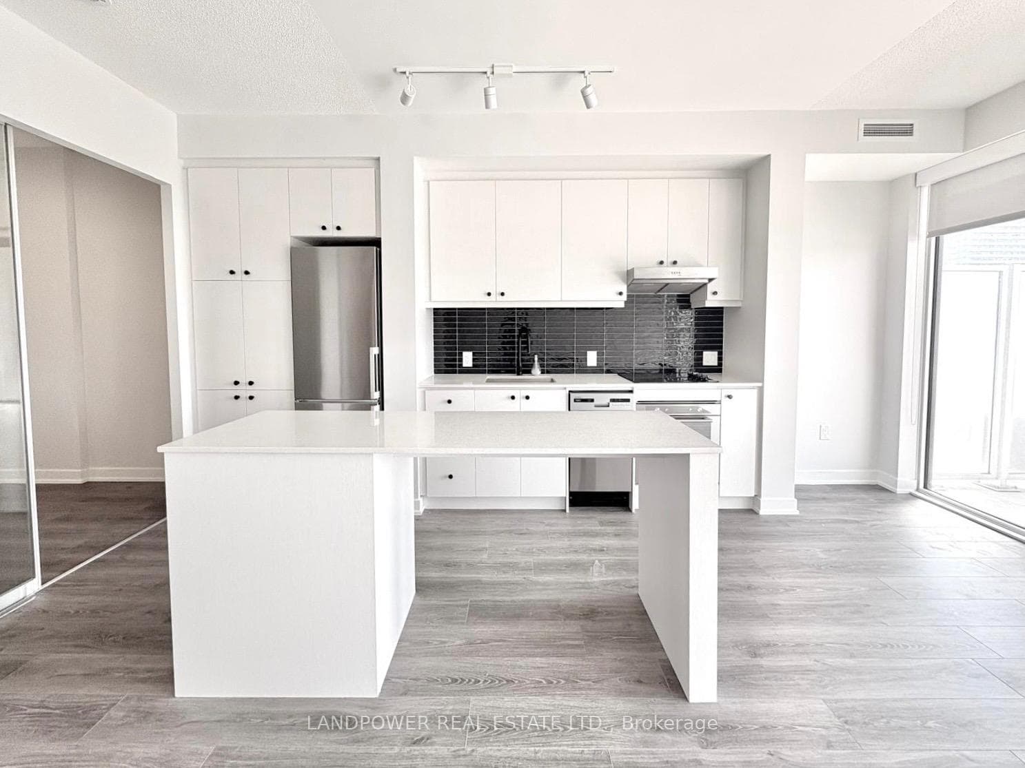 9 Tecumseth Street Unit 313, Downtown Toronto / Waterfront, ON M5V 3G4 - Photo 1