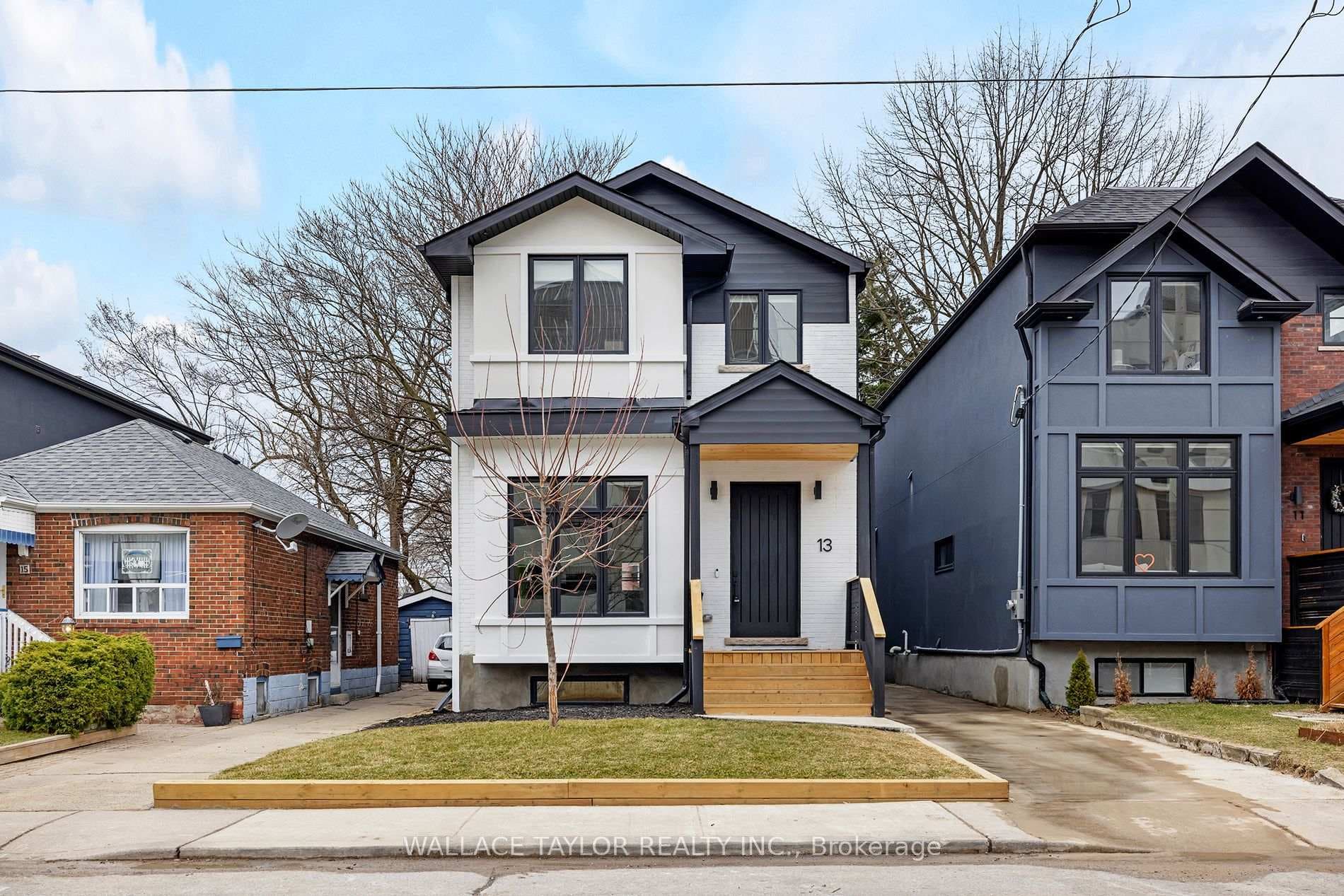 13 Knight Street, Danforth / East York, ON M4C 3K8 - Photo 1