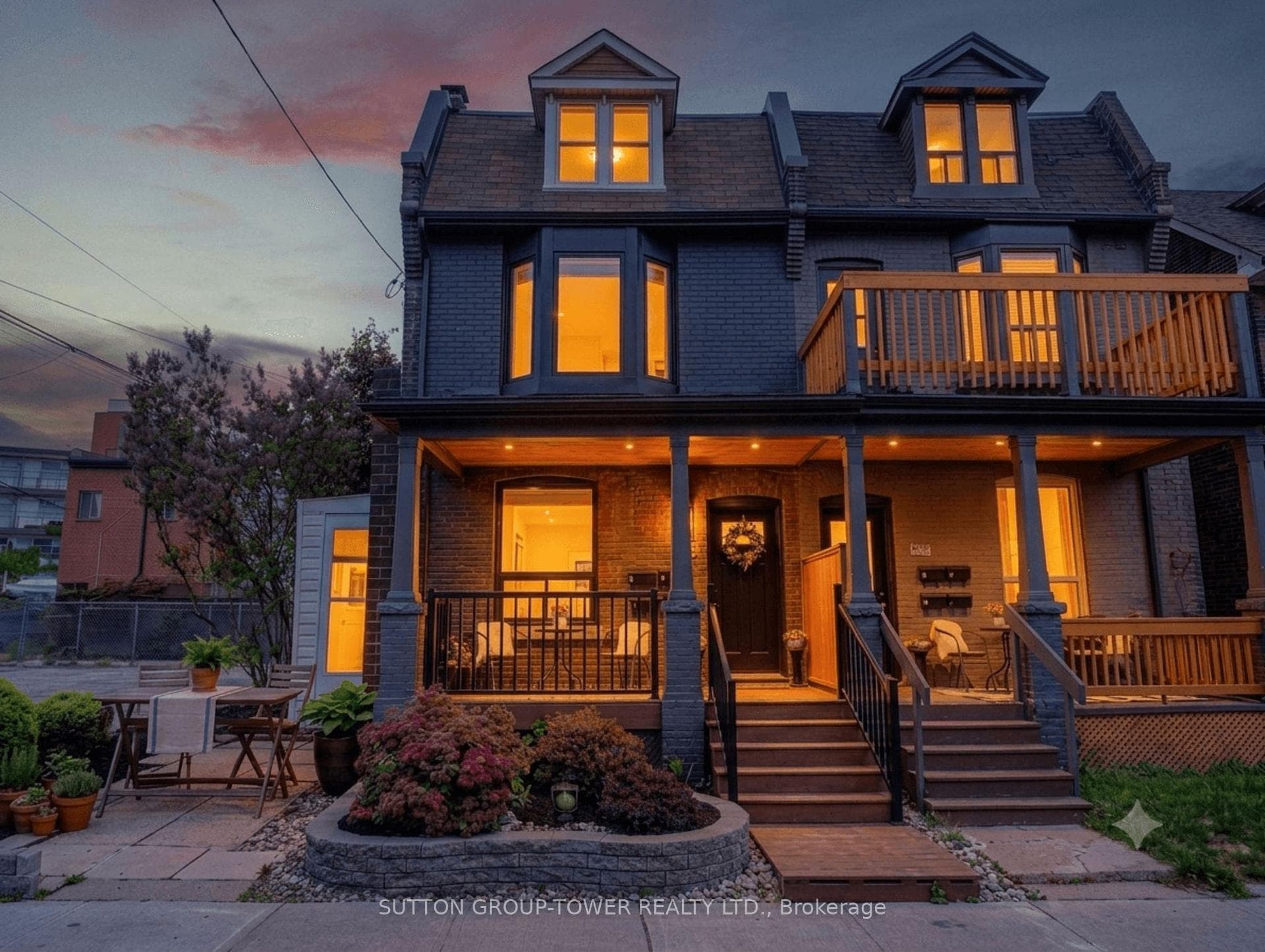 560 Indian Grove, Toronto W02