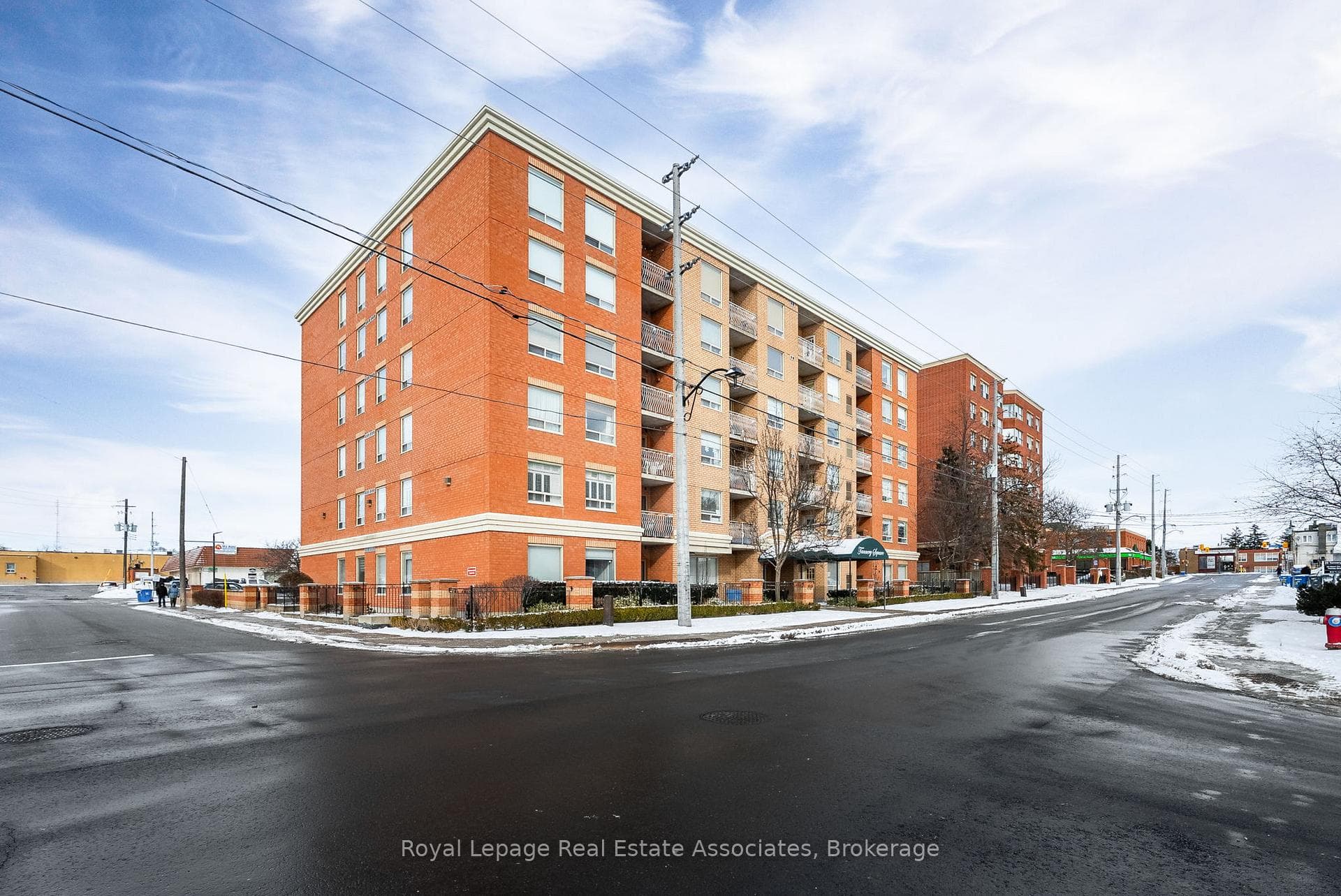 32 Tannery Street Unit 506, Mississauga, ON L5M 6T6 - Photo 1