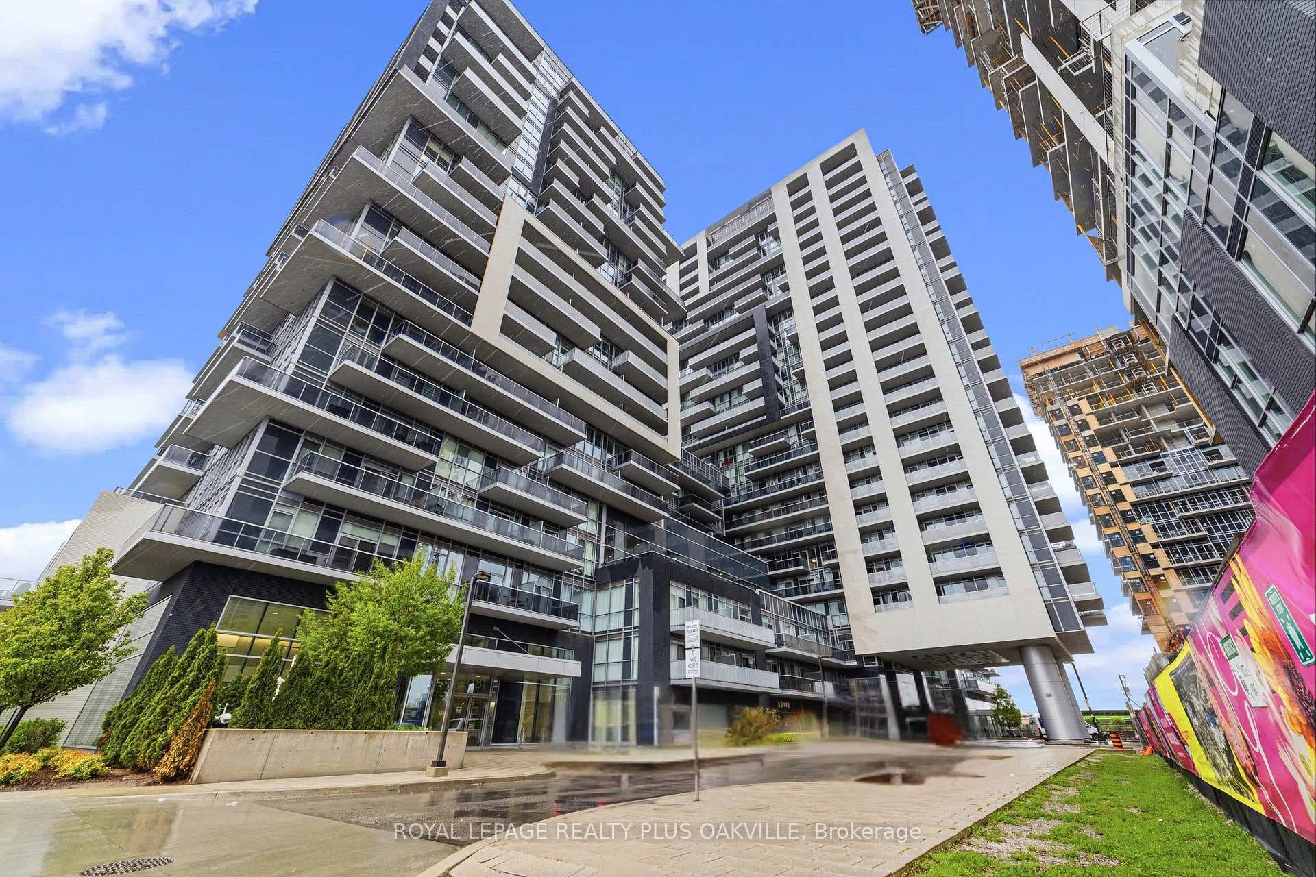 2087 Fairview Street Unit 2207, Burlington, ON L7R 0E5 - Photo 1