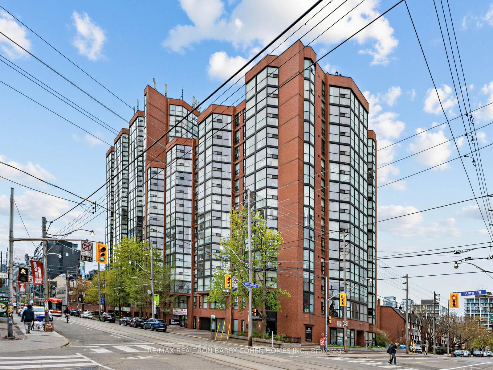 725 King Street Unit 303, Downtown Toronto / Waterfront, ON M5V 2W9 - Photo 1