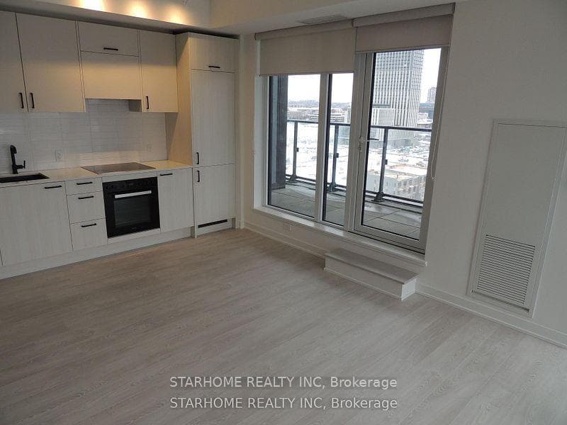 1 Quarrington Lane Unit 1202, Don Mills / Parkwoods / Victoria Village, ON M3C 0S4 - Photo 1