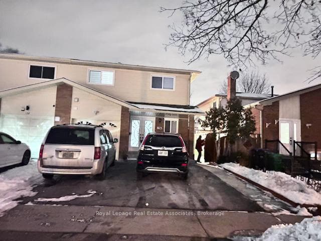130 Kingswood Drive, Brampton, ON L6V 2W4 - Photo 1