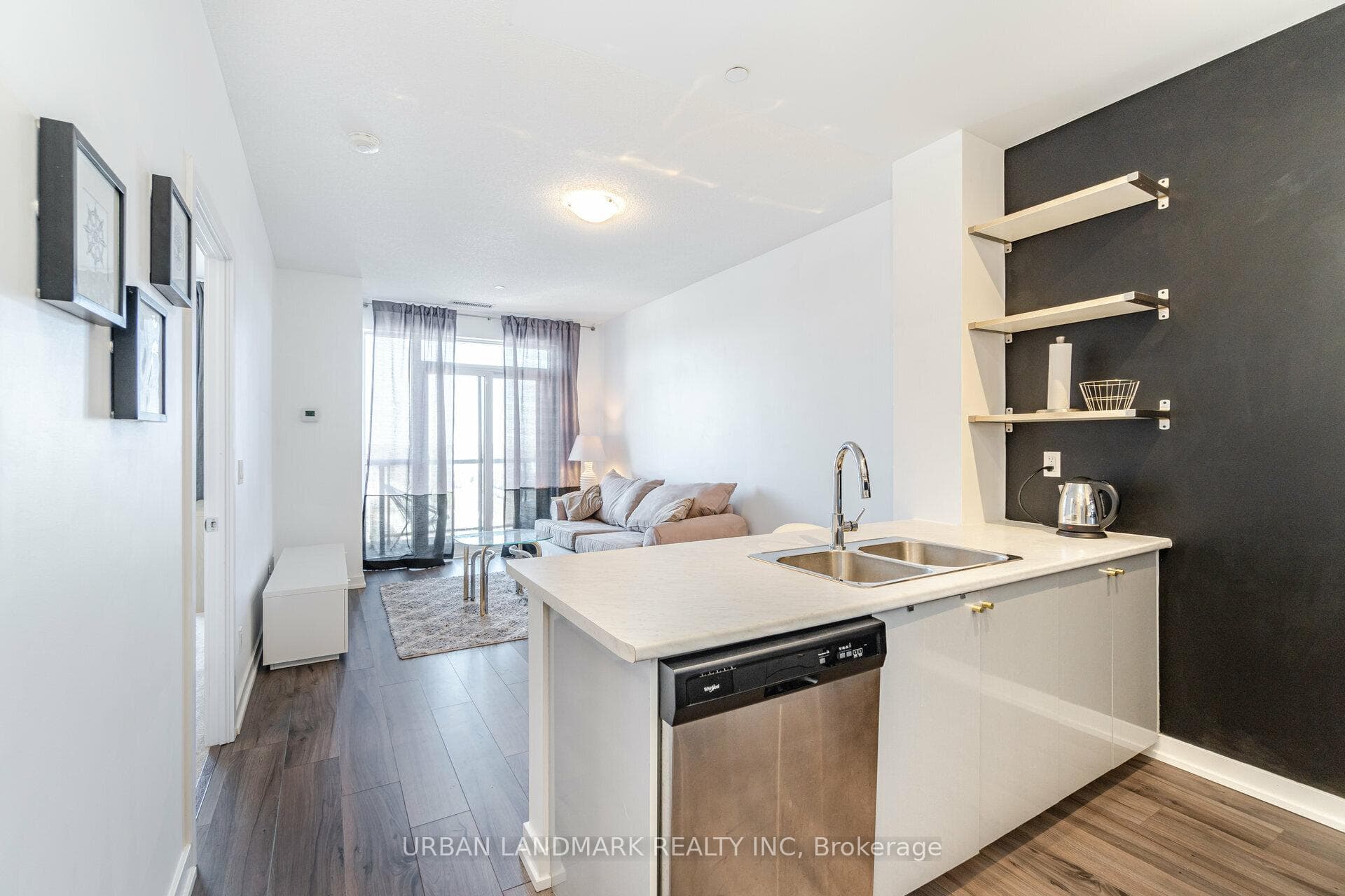 8 Trent Avenue Unit 1210, The Beaches / Upper Beaches, ON M4C 0A6 - Photo 1
