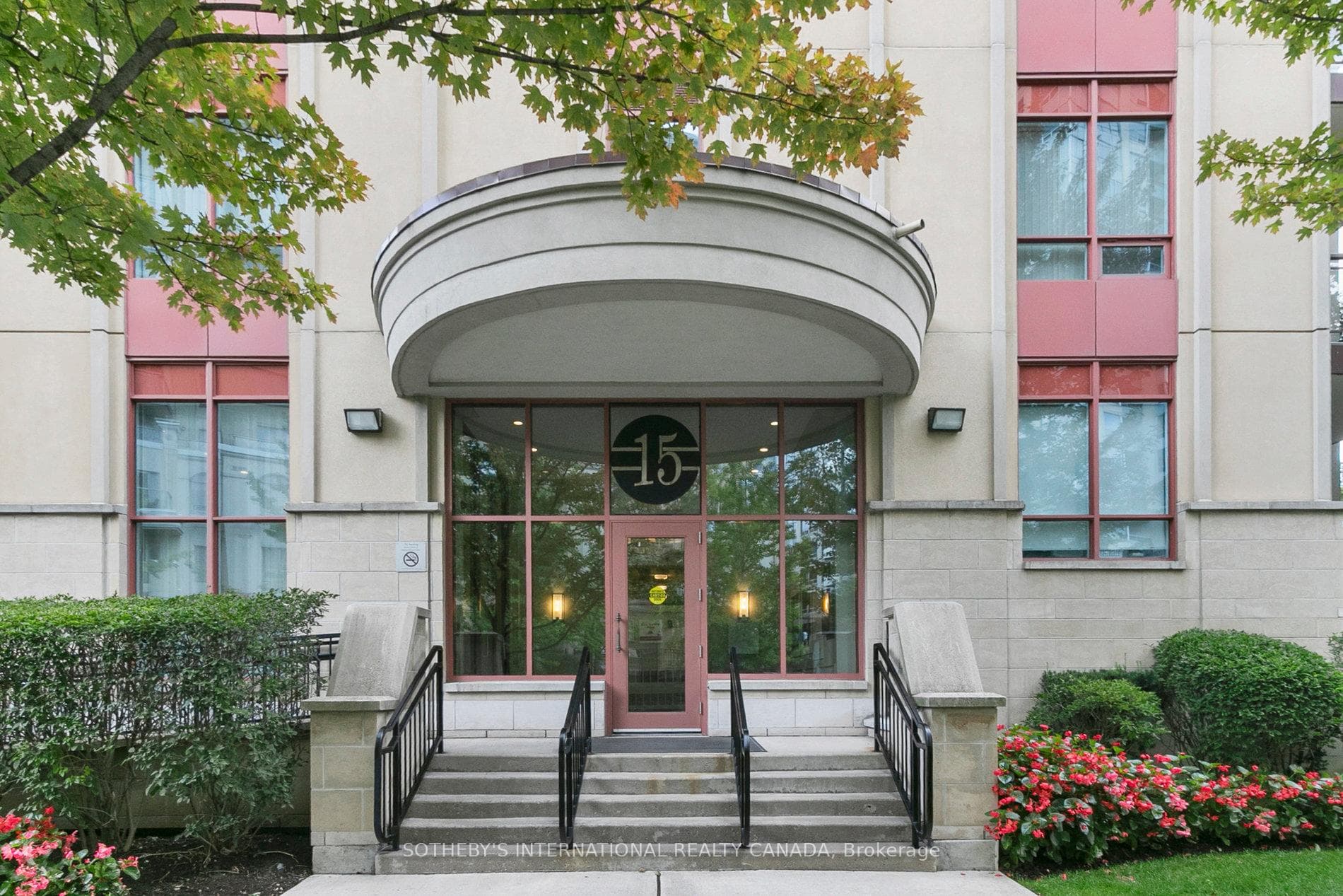 15 Rean Drive Unit 102, Hillcrest Village / Bayview Village, ON M2K 0A7 - Photo 1