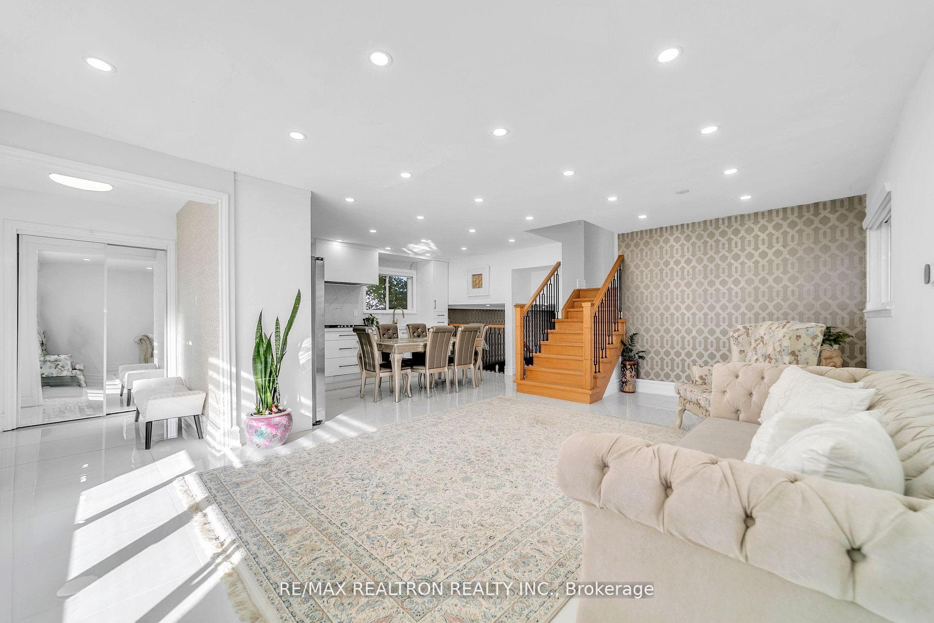 4 Boulding Drive, Aurora, ON L4G 2V7 - Photo 1