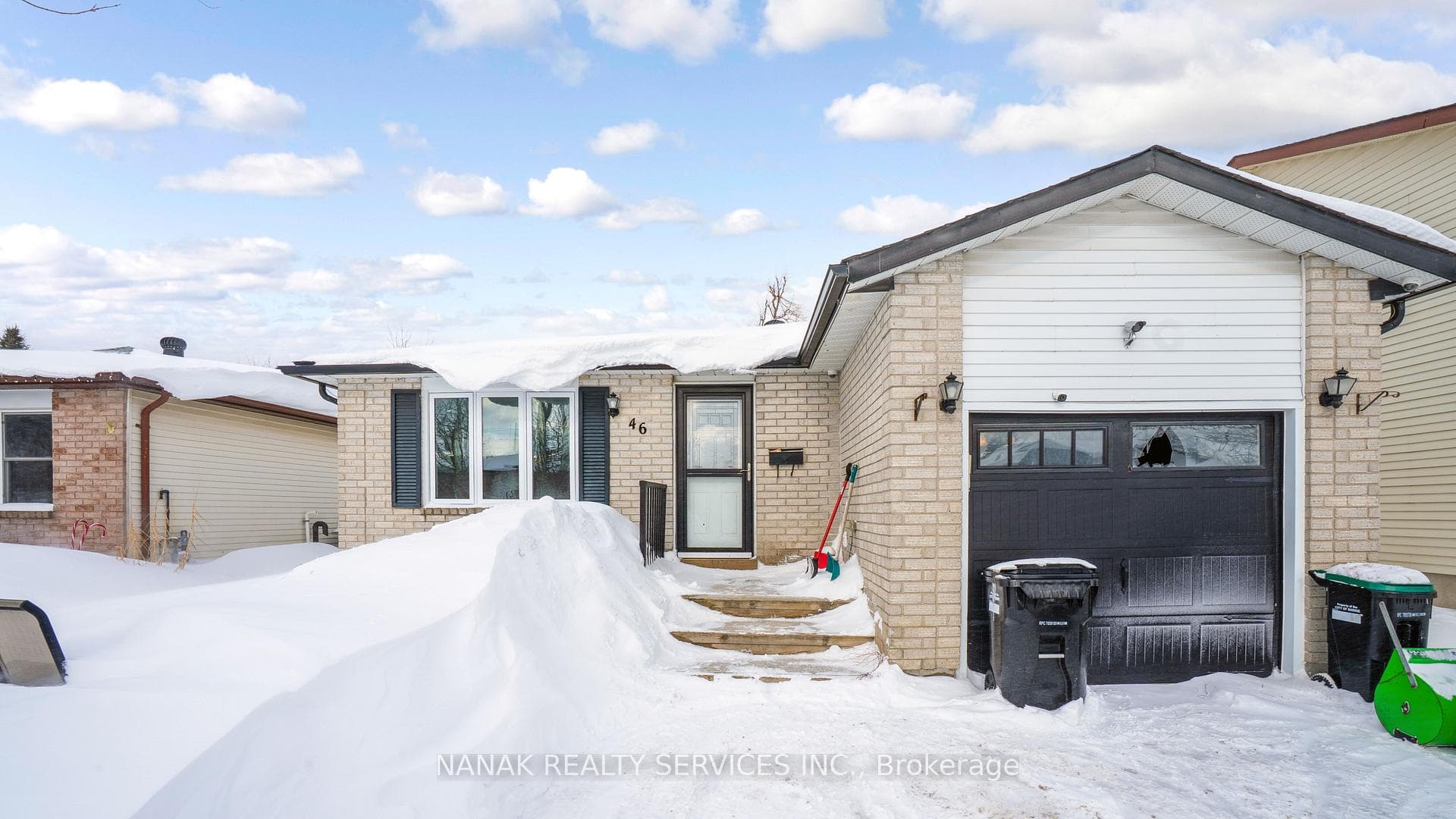 46 HICKLING Trail, Barrie, ON L4M 5S4 - Photo 1