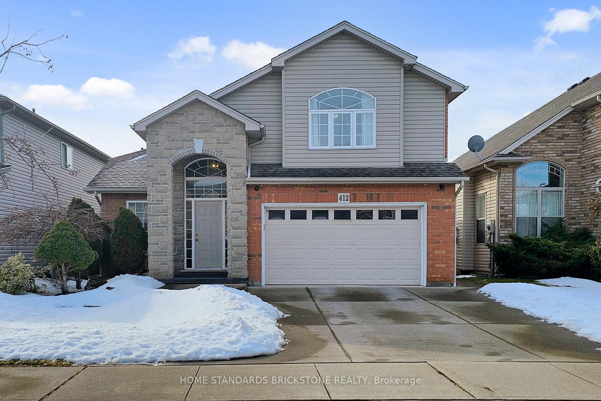 412 Autumn Crescent, Welland, ON L3C 7J9 - Photo 1