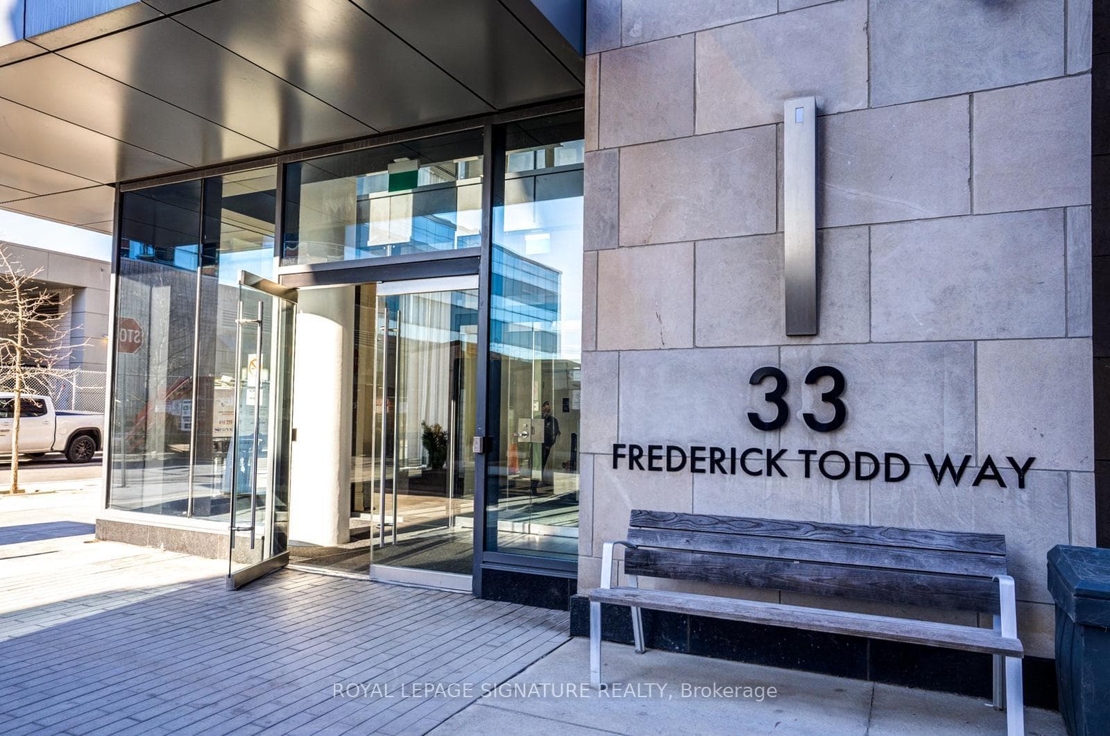 33 Frederick Todd Way Unit 1107, Flemingdon Park / Don Mills, ON M4G 0C9 - Photo 1