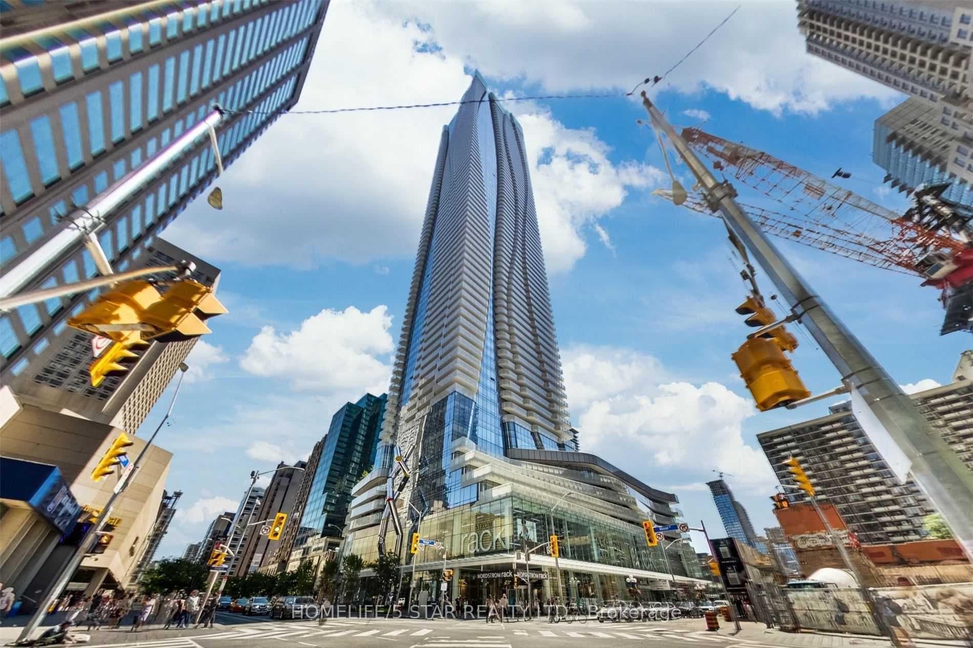 1 Bloor Street Unit 4407, Toronto C08