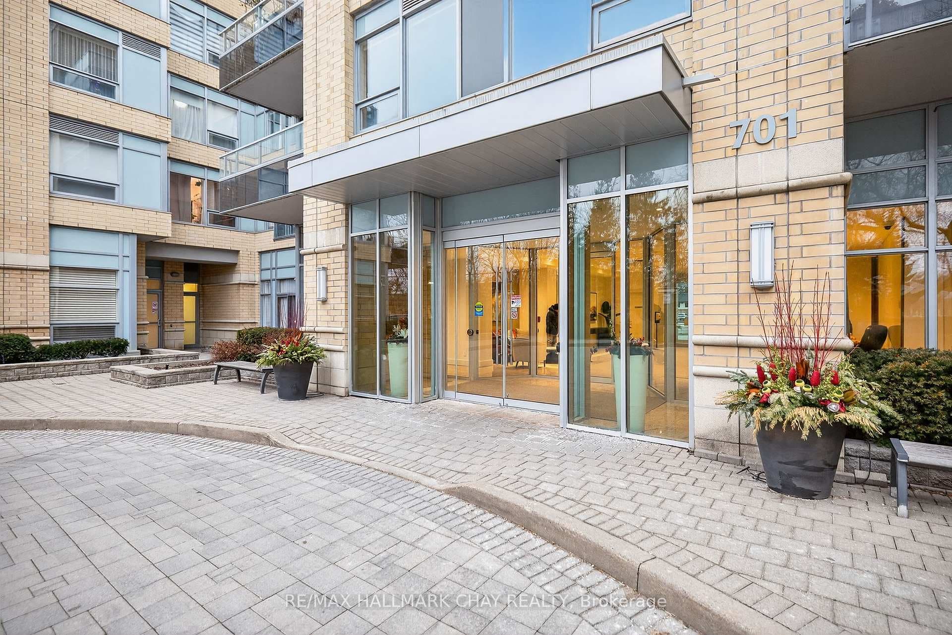 701 Sheppard Avenue Unit 108, North York (Bathurst Manor / Clanton Park), ON M3H 2S7 - Photo 1