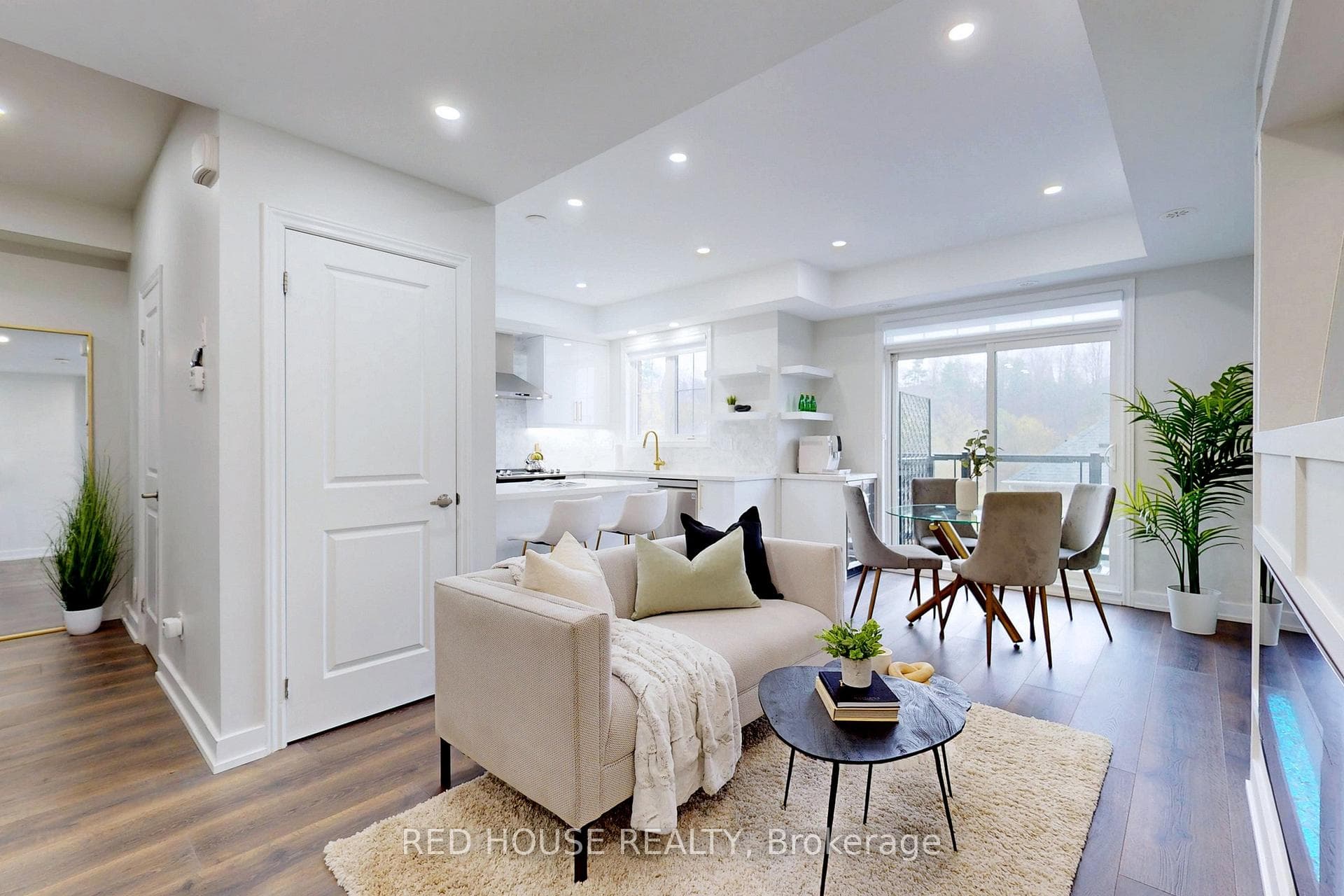 196 Pine Grove Road Unit 11, Vaughan