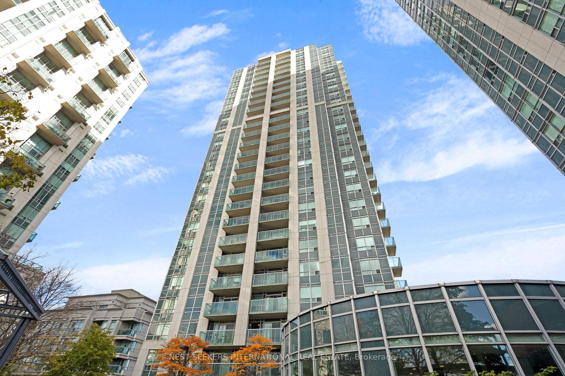 16 Harrison Garden Boulevard Unit 1011, Willowdale / Newtonbrook, ON M2N 7J6 - Photo 1