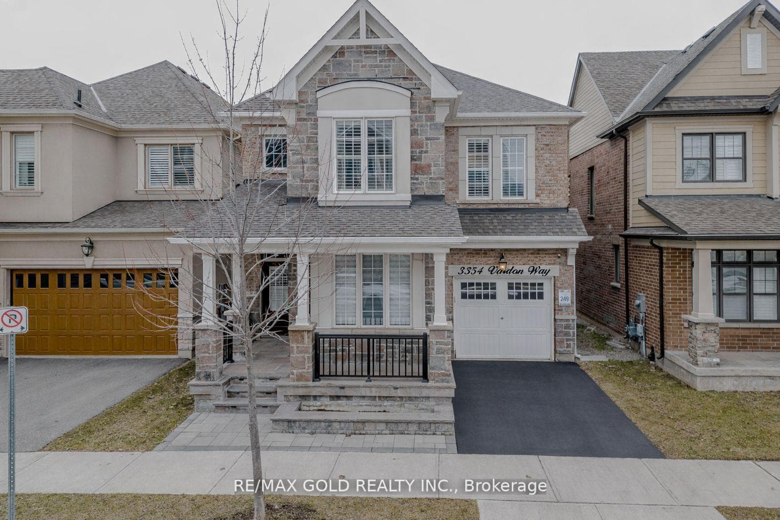 3354 Vardon Way, Oakville, ON L6M 1R5 - Photo 1