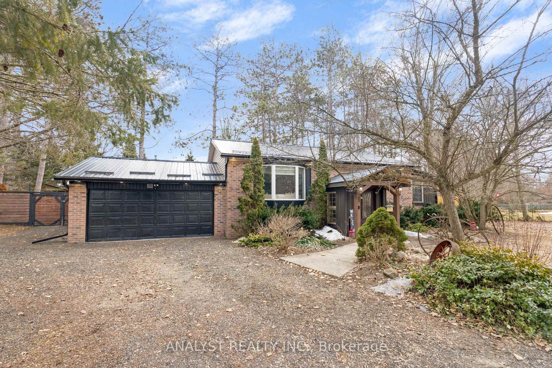 19 Pine Park Boulevard, Adjala-Tosorontio, ON L0M 1J0 - Photo 1