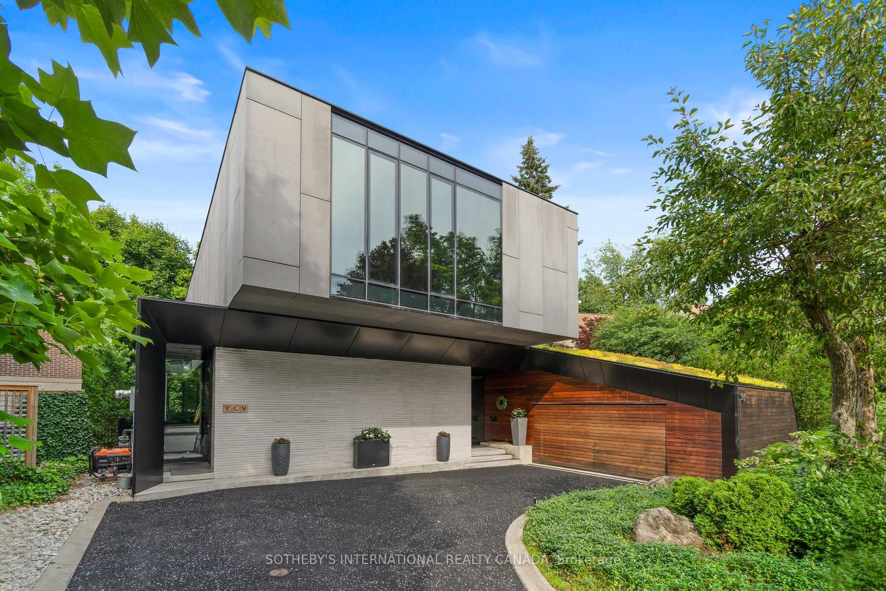 95 Riverview Drive, Lawrence Park / Bedford Park, ON M4N 3C6 - Photo 1