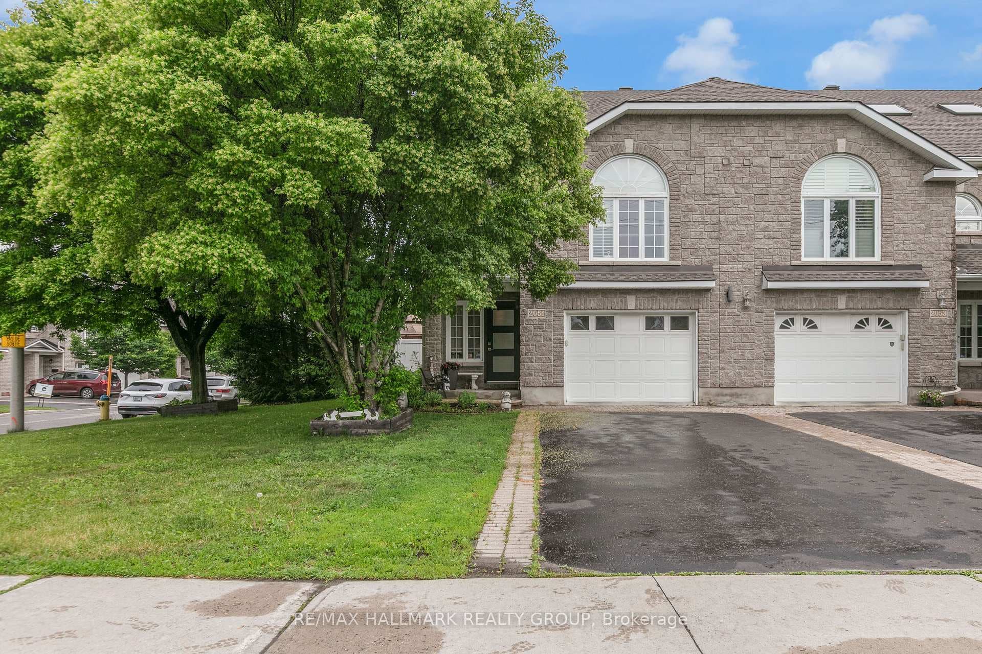 2051 Frank Bender Street, Orleans - Convent Glen and Area, ON K1C 1M7 - Photo 1