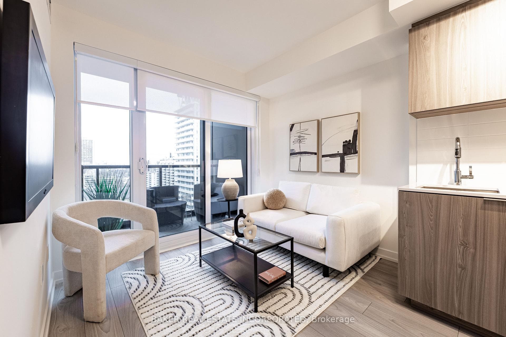 223 Redpath Avenue Unit 2907, Leaside / Davisville, ON M4P 0E8 - Photo 1