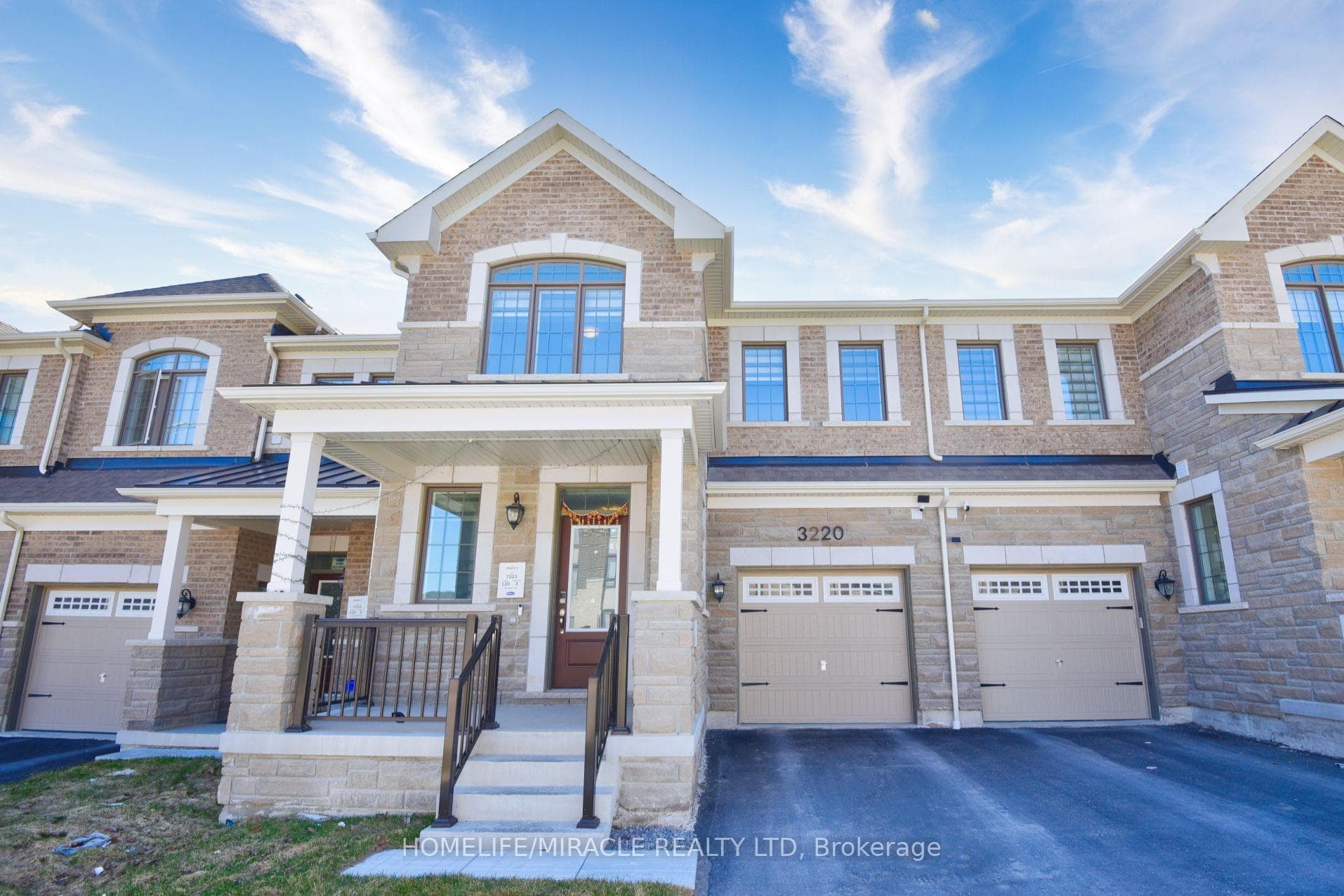 3220 Brigadier Avenue, Pickering, ON L1X 0N4 - Photo 1