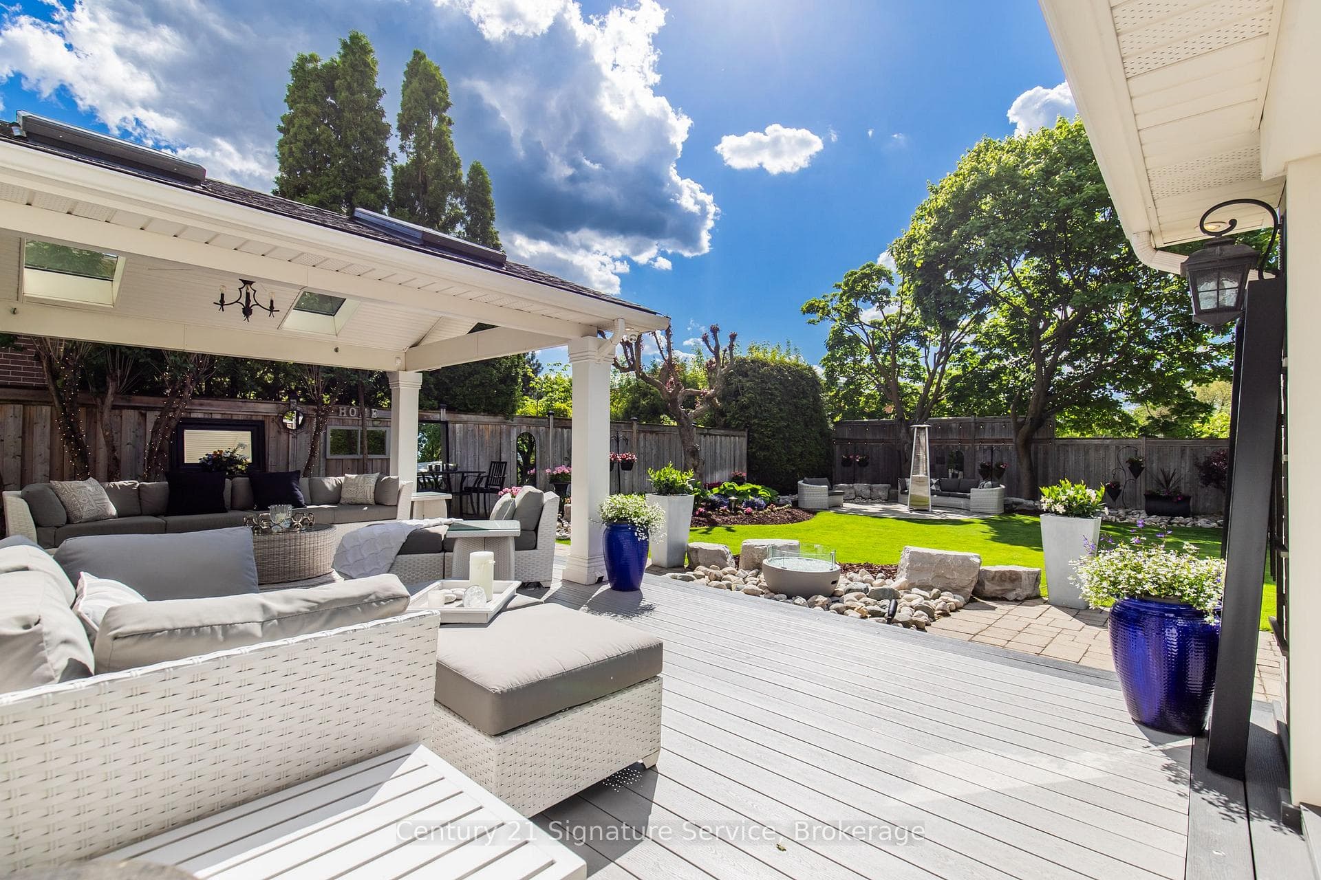 16 Ferndale Crescent, Brampton, ON L6W 1E9 - Photo 1