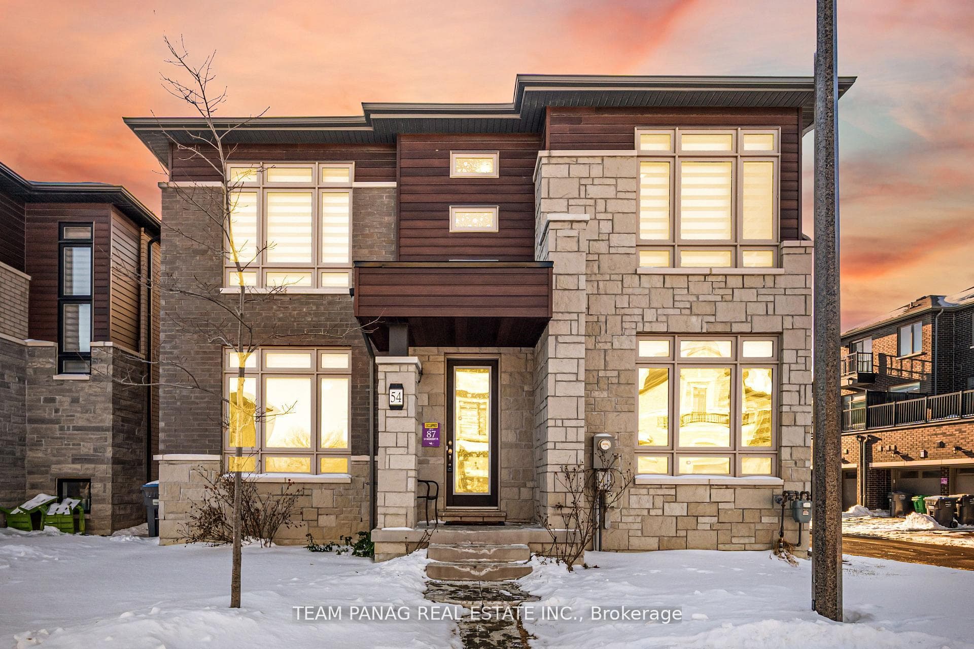 54 Moorcroft Place, Brampton, ON L6S 2K9 - Photo 1