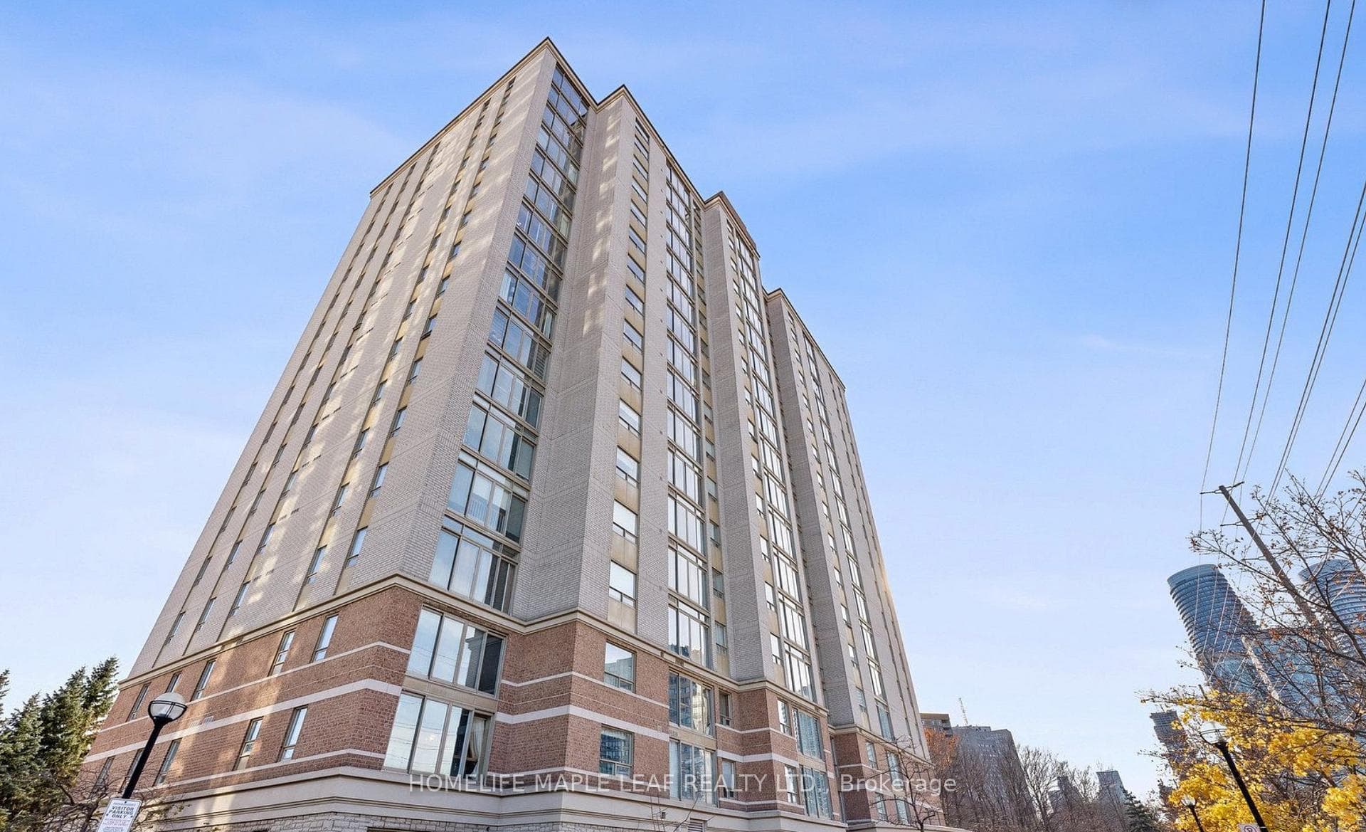 200 Burnhamthorpe Road Unit 1304, Mississauga, ON L5A 4L4 - Photo 1