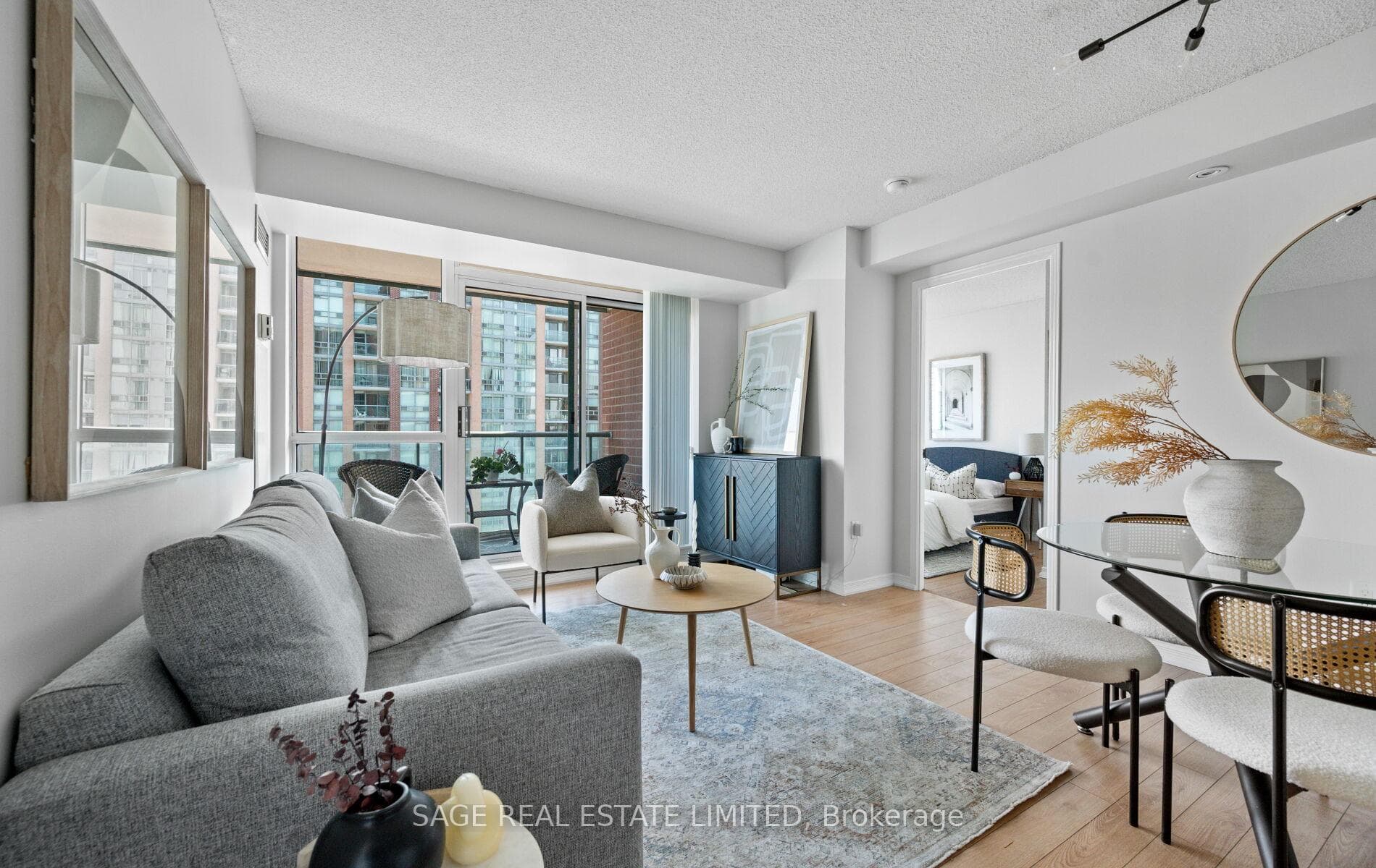 15 Michael Power Place Unit 1008, Etobicoke (Islington / Rexdale), ON M9A 5G4 - Photo 1