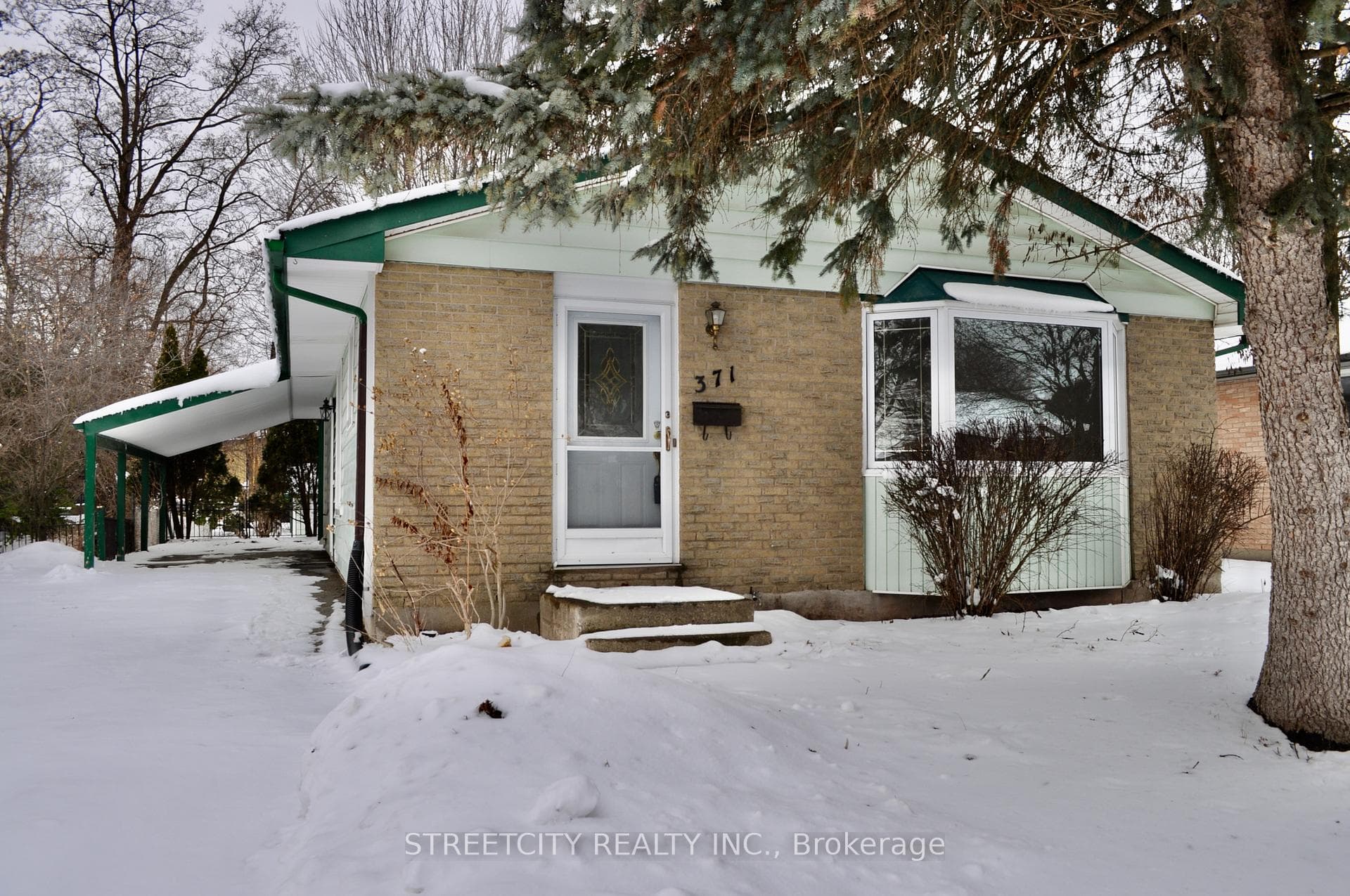 Front View - Welcome to 371 Speight