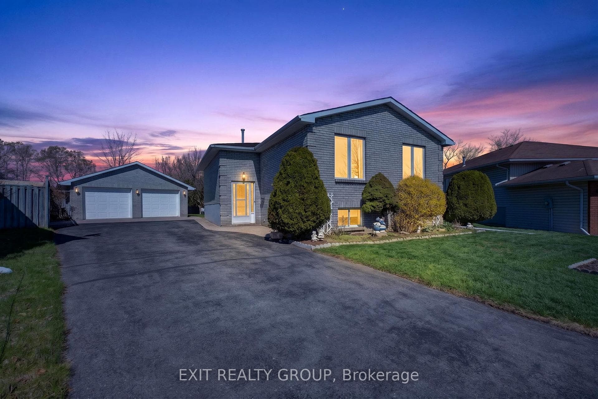 30 Charlotte Street, Quinte West, ON K8V 2B9 - Photo 1