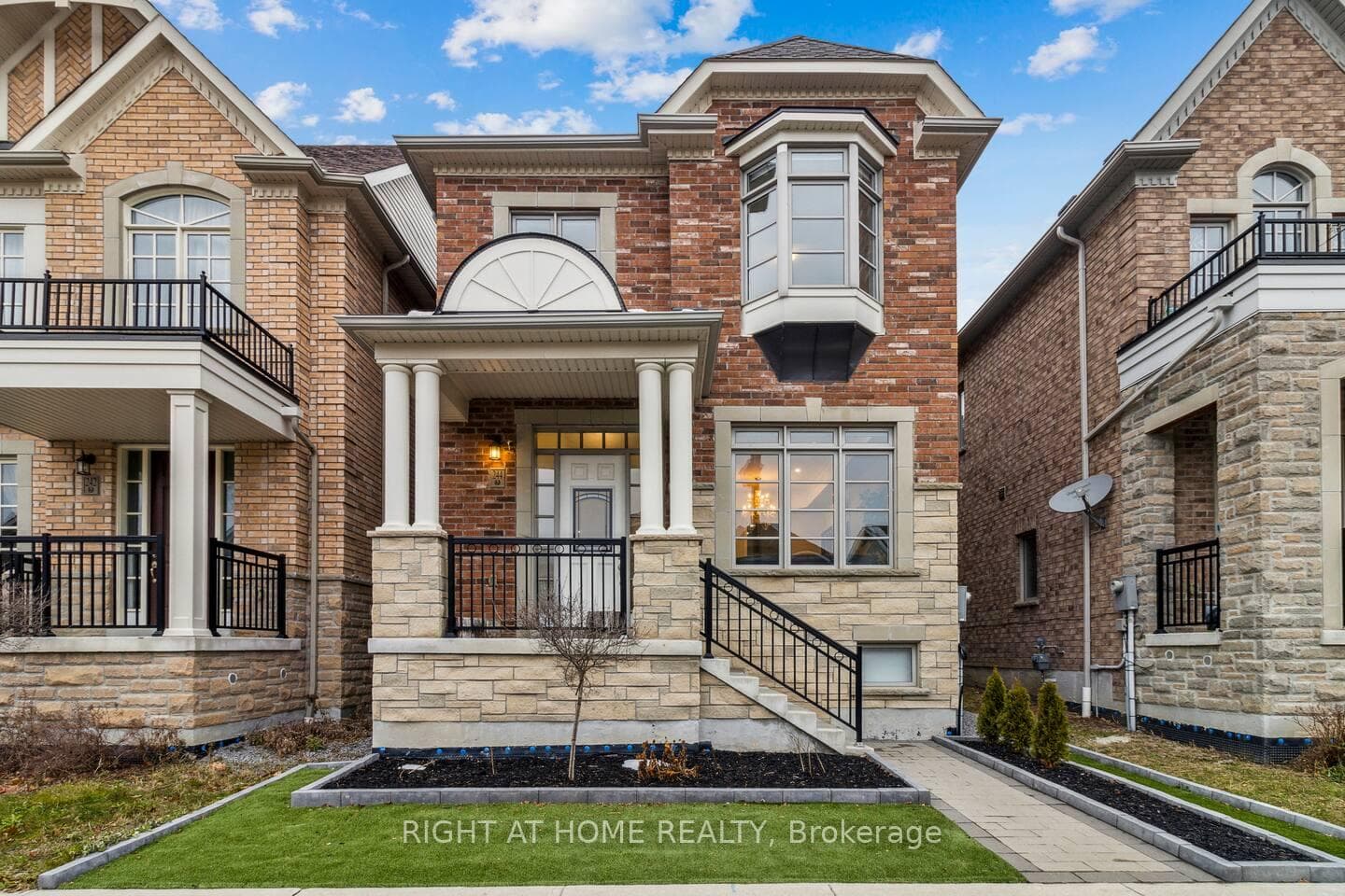 244 Paradelle Drive, Richmond Hill, ON L4E 0E4 - Photo 1