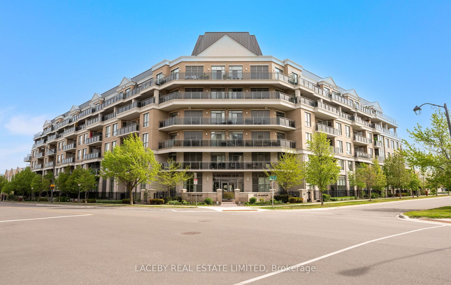 111 Civic Square Gate Unit 507, Aurora, ON L4G 0S6 - Photo 1
