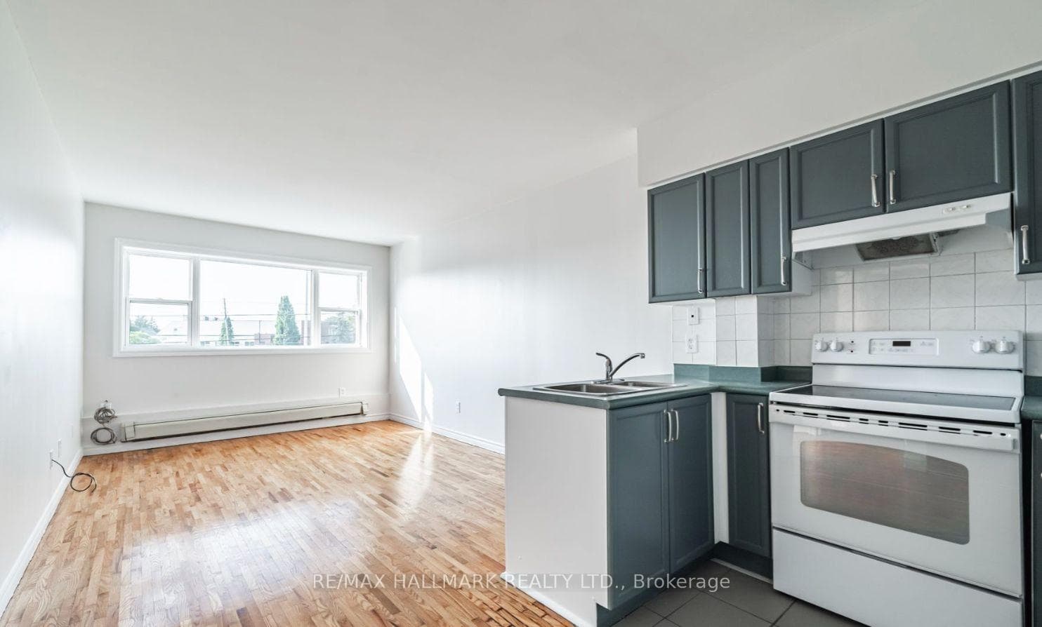 2831 Kingston Road Unit A5, Scarborough Town Centre, ON M1M 1N2 - Photo 1