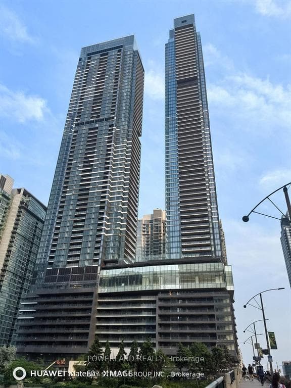 3 Concord Cityplace Way Unit 3209, Downtown Toronto / Waterfront, ON M5V 0X4 - Photo 1