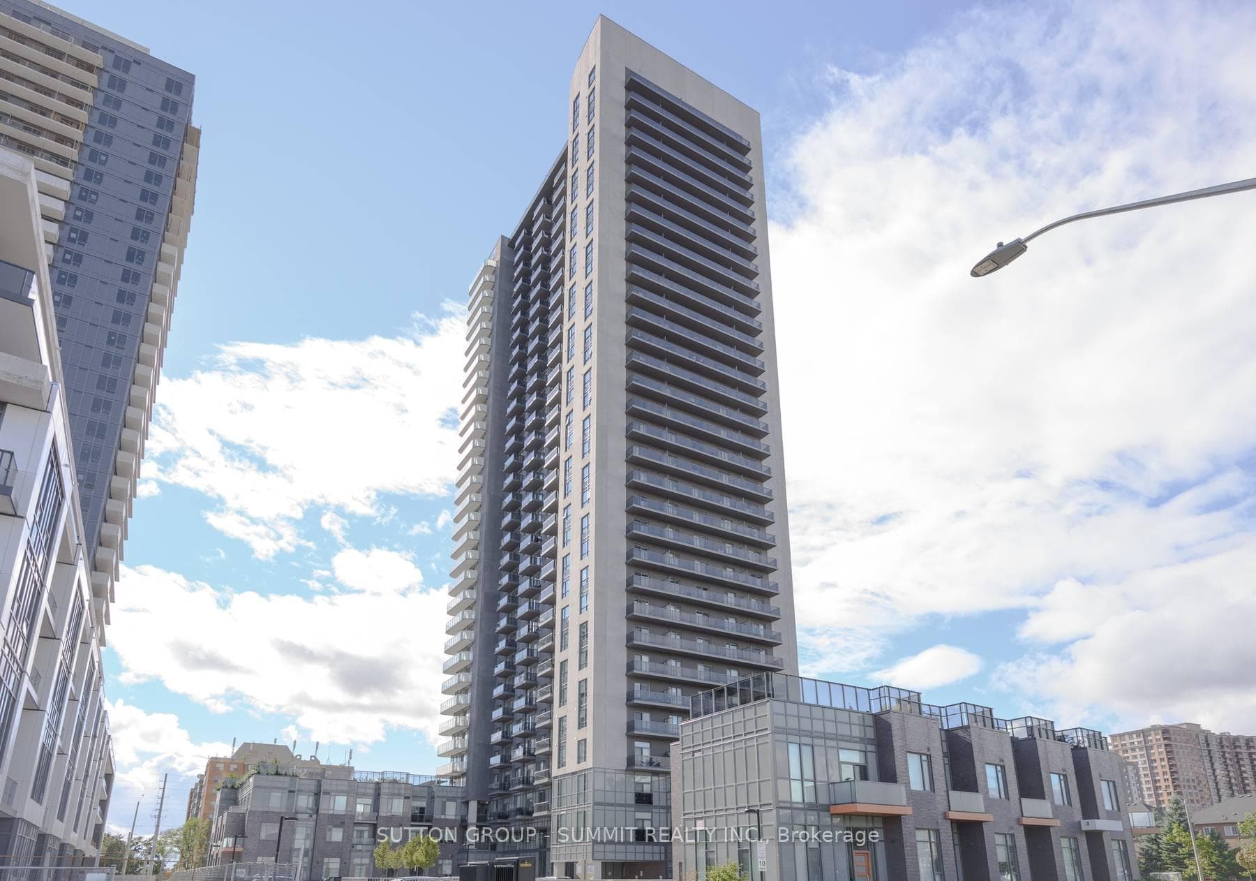 8 NAHANI Way Unit 820, Mississauga, ON L4Z 0C6 - Photo 1