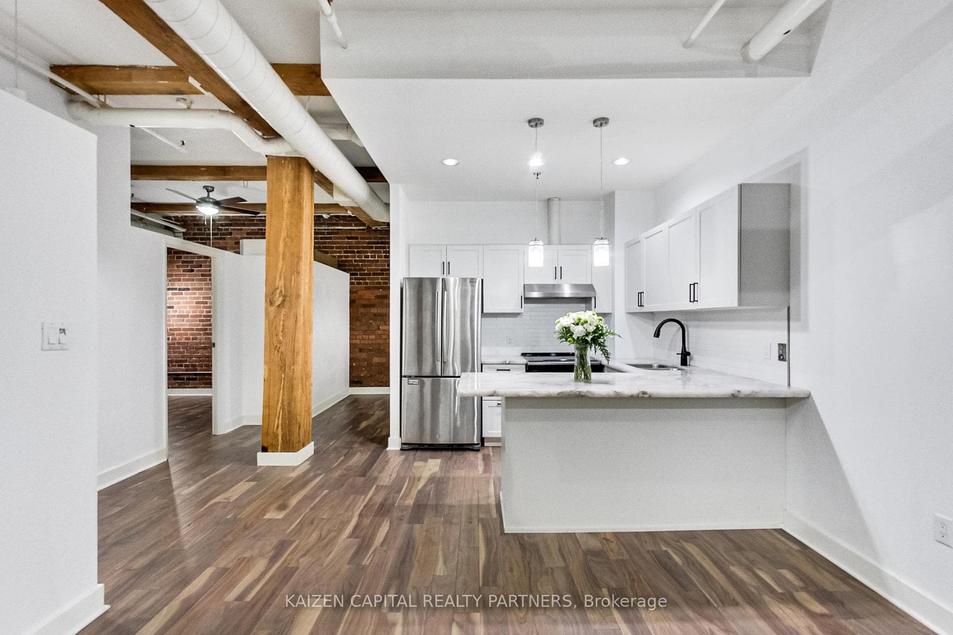 90 Sherbourne Street Unit 103, Toronto C08
