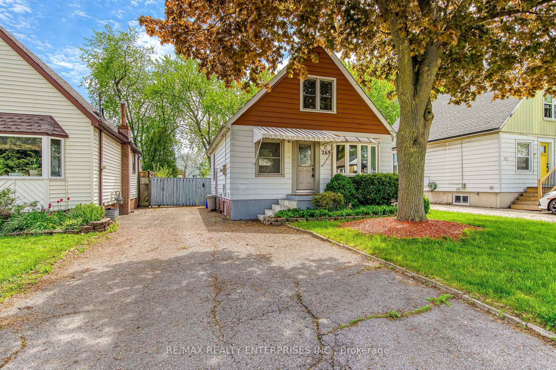 269 East 26th Street, Hamilton, ON L8V 3C9 - Photo 1