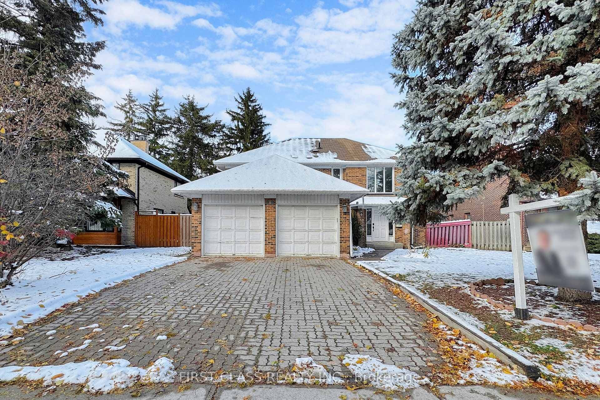 8 Fernside Court, Willowdale / Newtonbrook, ON M2N 6A1 - Photo 1