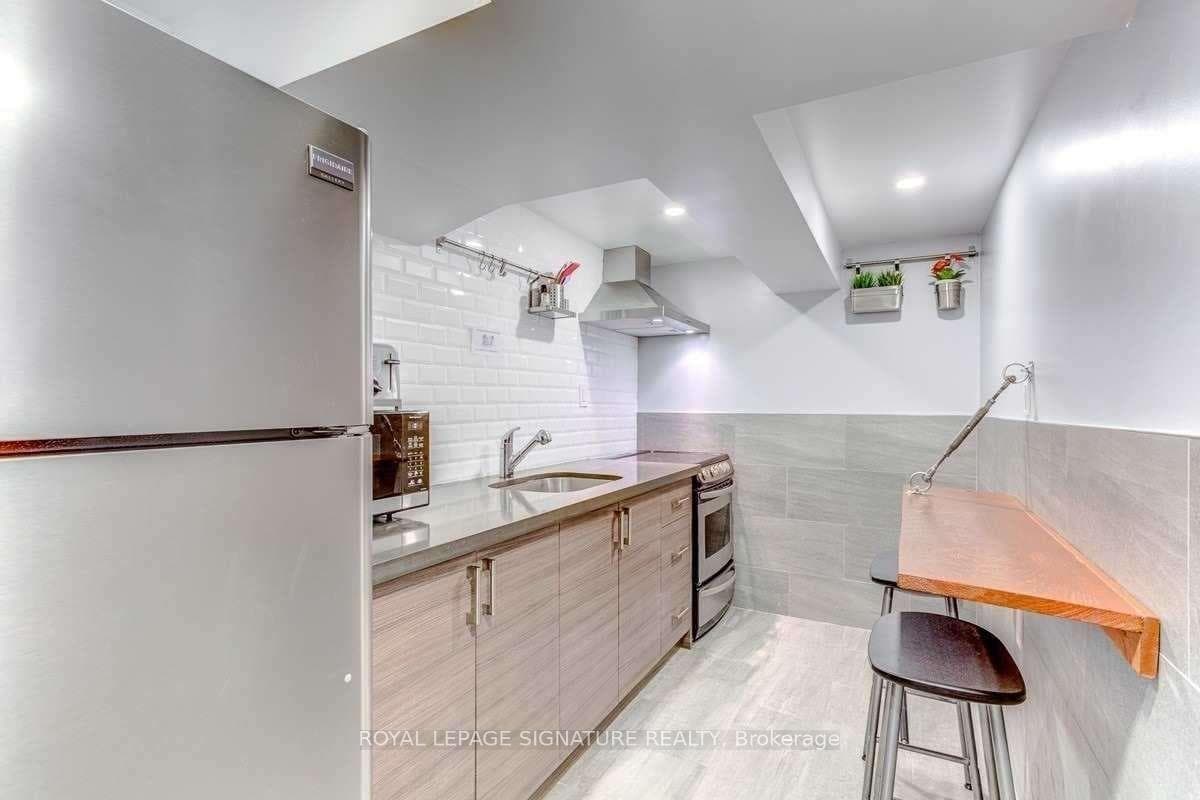 394 Kane Avenue Unit Lower, Keelesdale / Eglinton West, ON M6M 3P4 - Photo 1